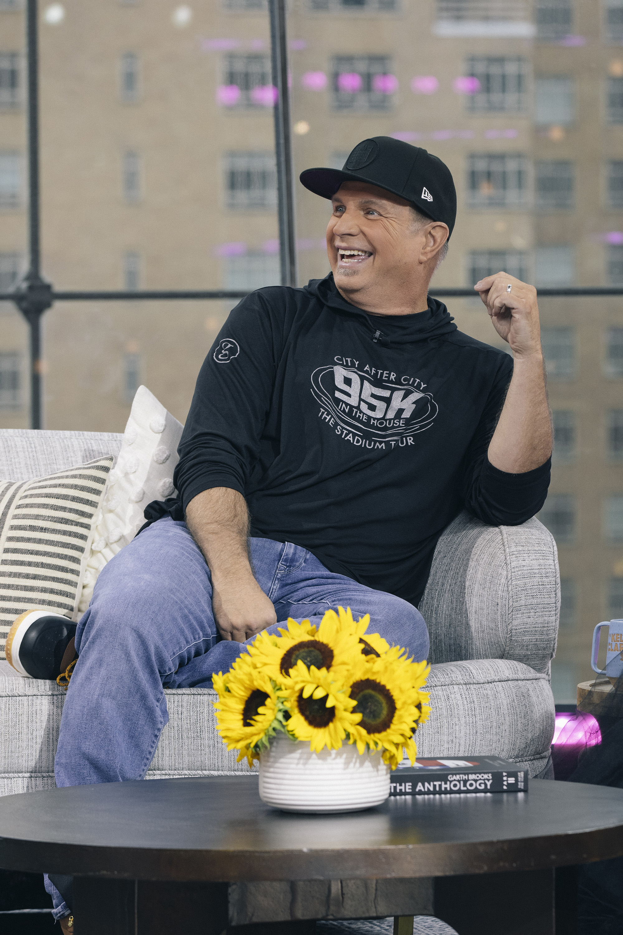 Garth Brooks during an appearance on "The Kelly Clarkson Show" Season 4 on August 22, 2022 | Source: Getty Images