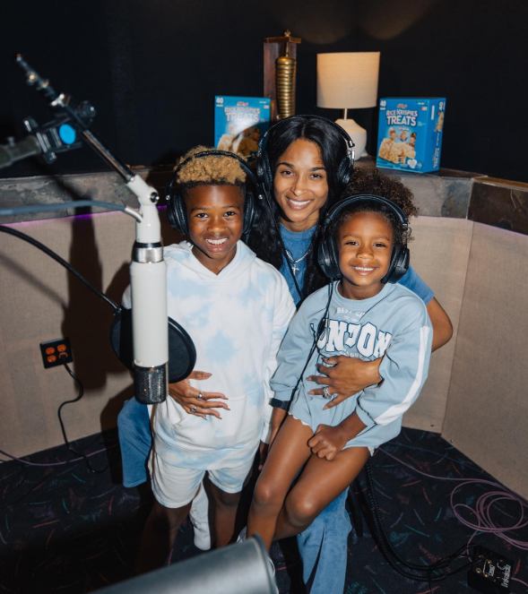 Ciara with her eldest children, Future Zahir Wilburn and Sienna Wilson, in a recording studio on June 21, 2022 | Source: Instagram/ciara