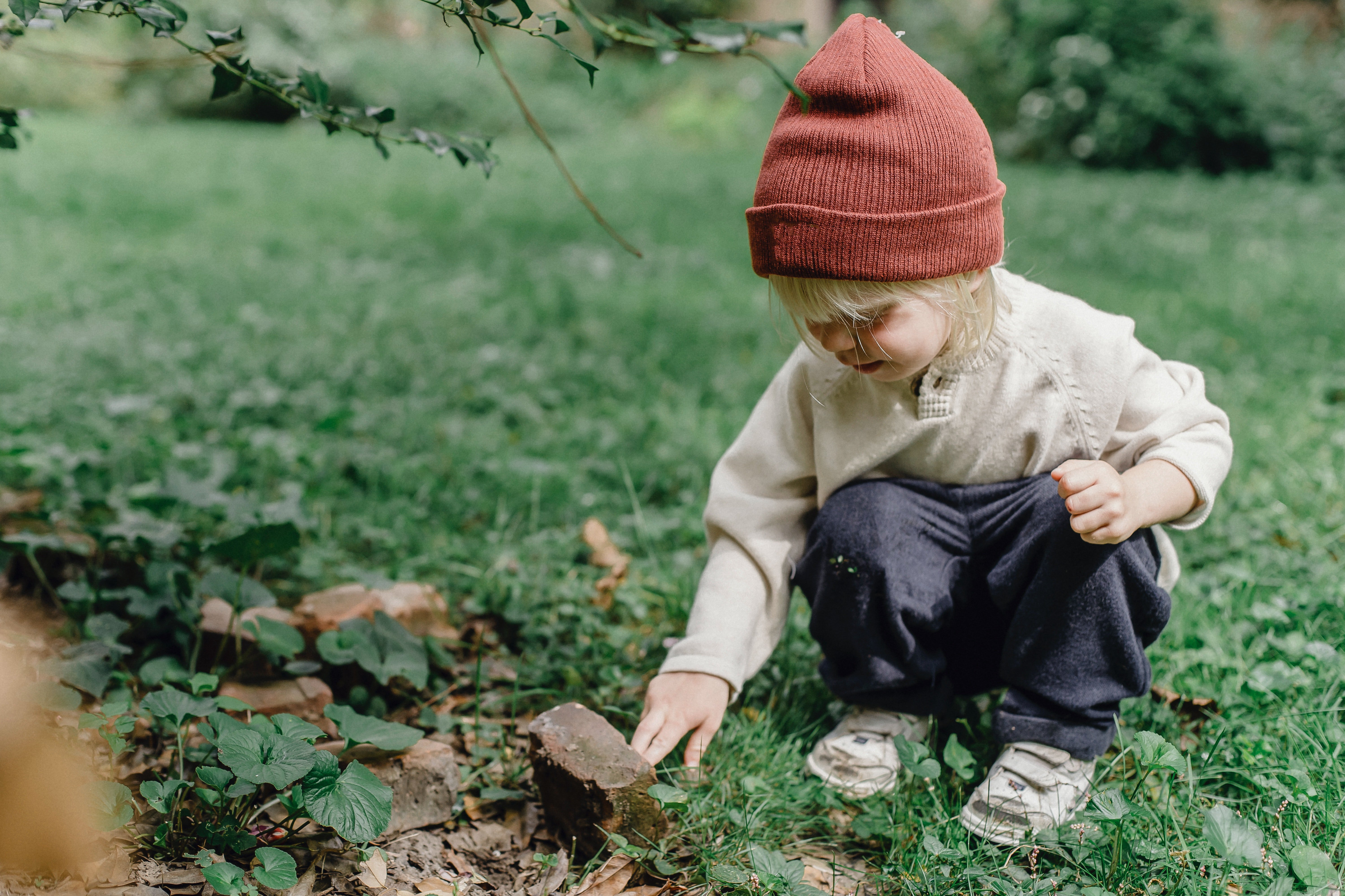 Parents online also recalled their toddlers sneaking outside the house without their consent | Photo: Pexels