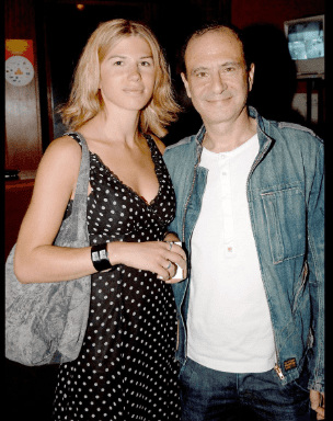 Purepeople Gérard Miller et sa compagne Anaïs. | Photo : purepeople