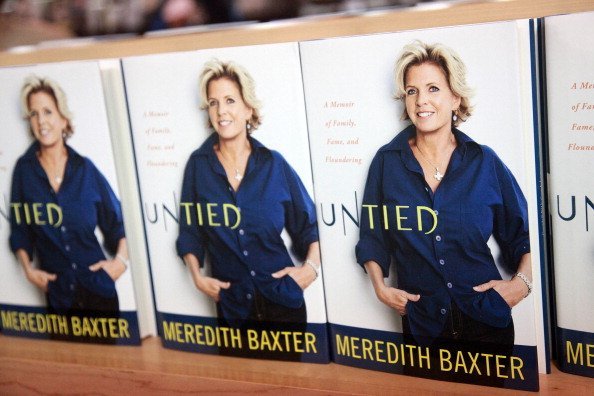 Meredith Baxter's books presented on March 2, 2011, in New York City. | Source: Getty Images.