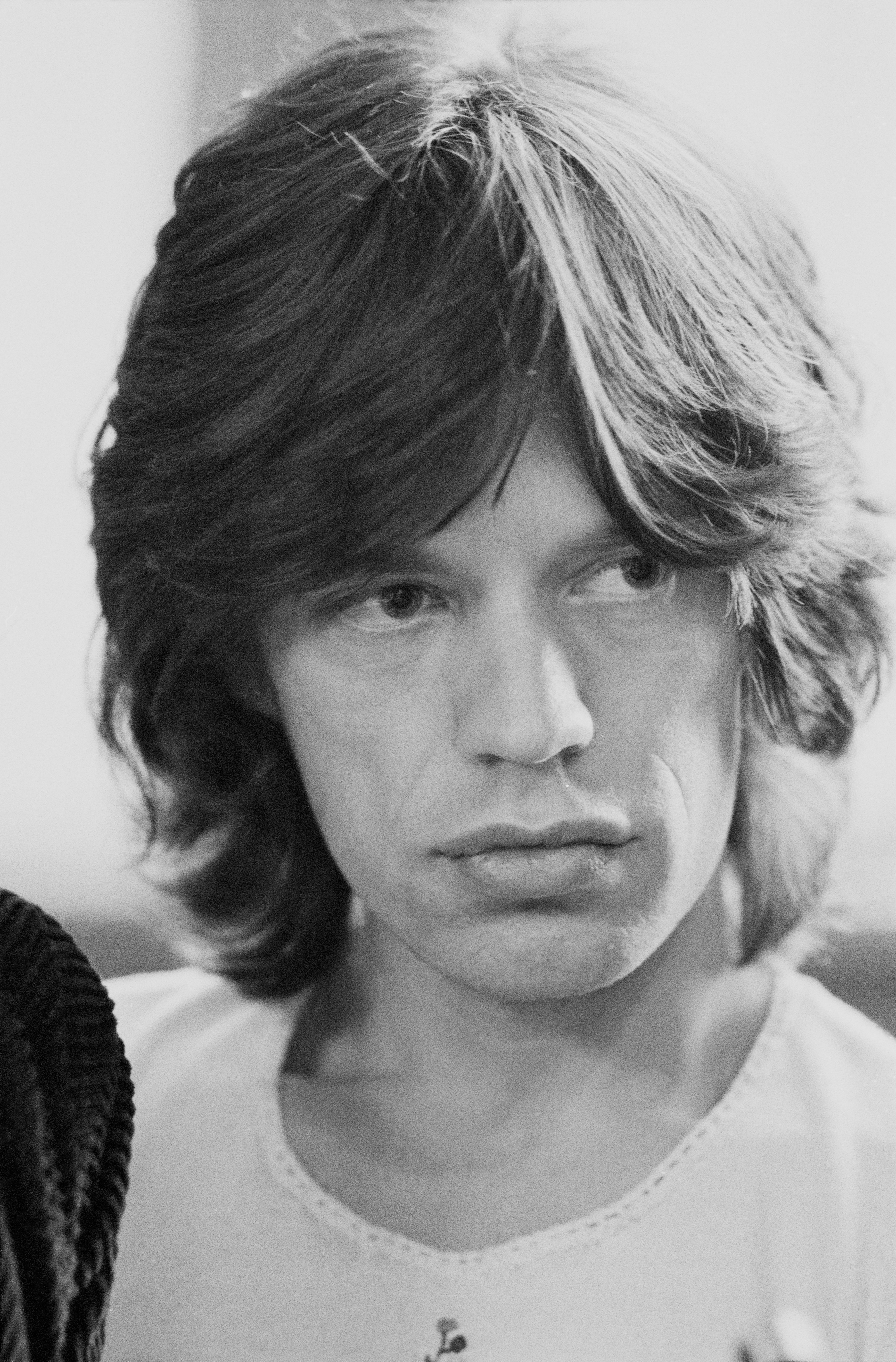 Picture taken of English singer Mick Jagger in London, 1972. | Source: Getty Images.