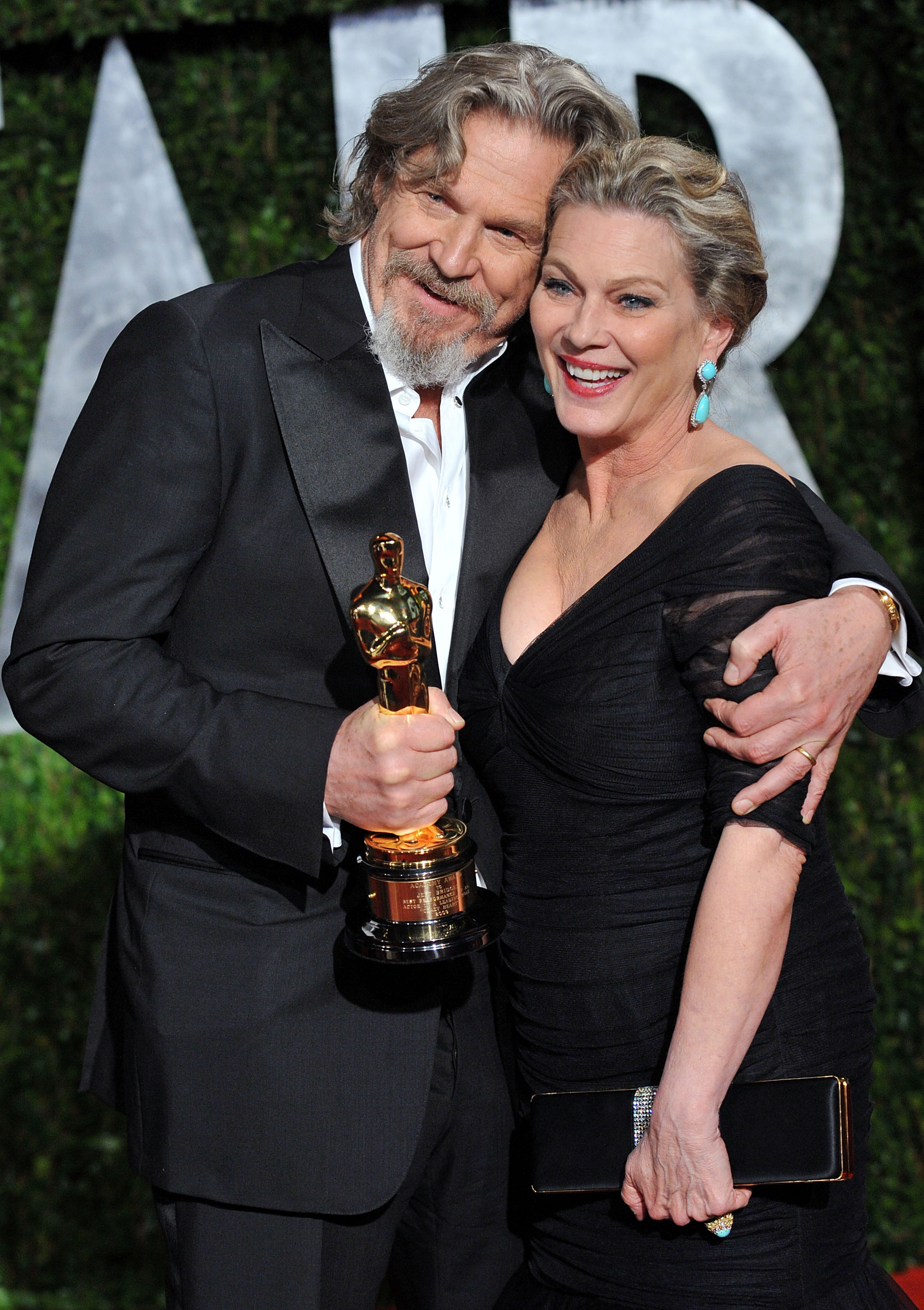 Jeff Bridges and wife Susan Bridges arrive at the 2010 Vanity Fair Oscar Party at Sunset Tower on March 7, 2010 in West Hollywood, California | Source: Getty Images 