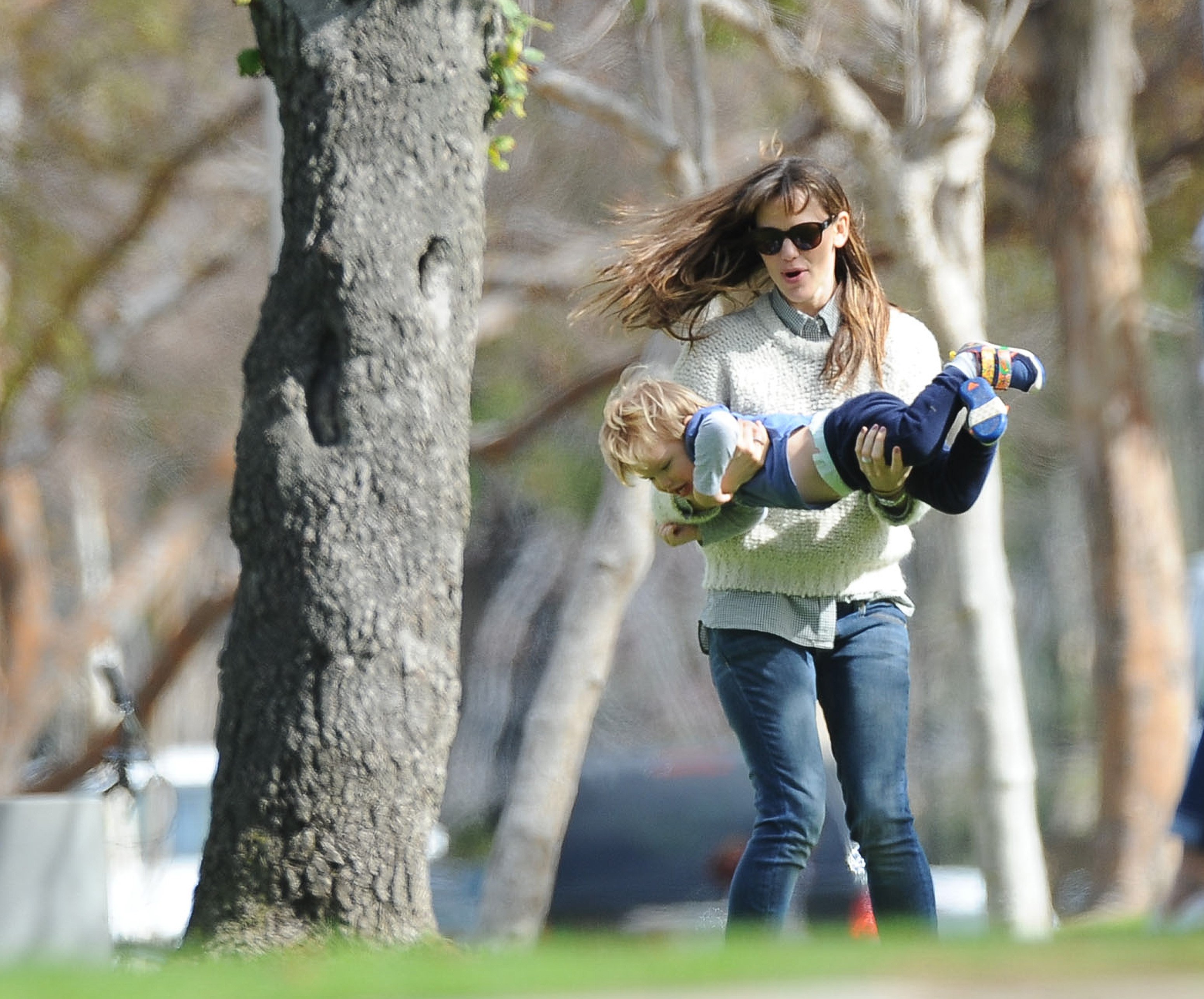 Jennifer Garner and Samuel Affleck are seen on February 08, 2014 in Los Angeles, California | Source: Getty Images 