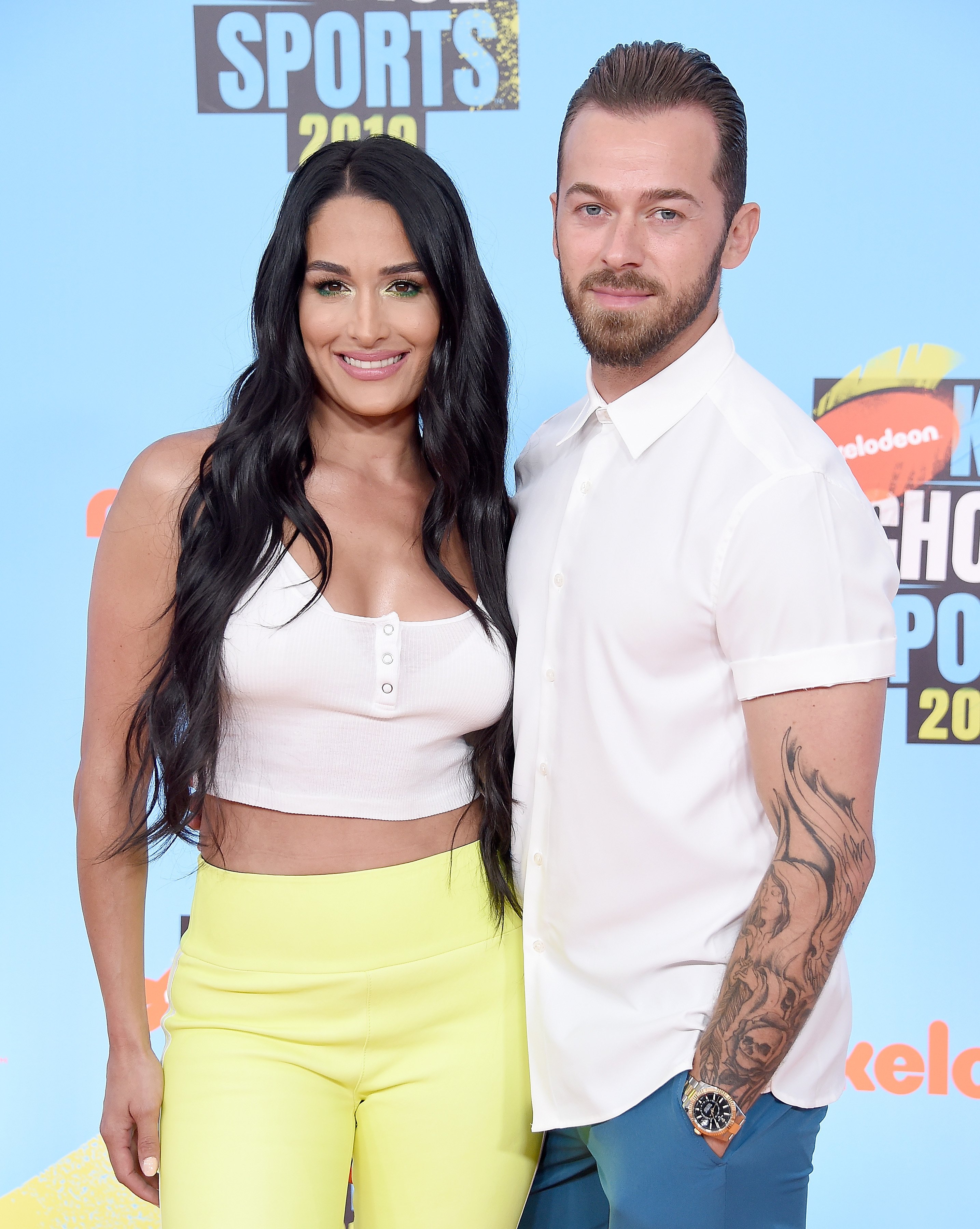 Nikki Bella and Artem Chigvintsev during the 2019 Nickelodeon sports event. | Photo: Getty Images