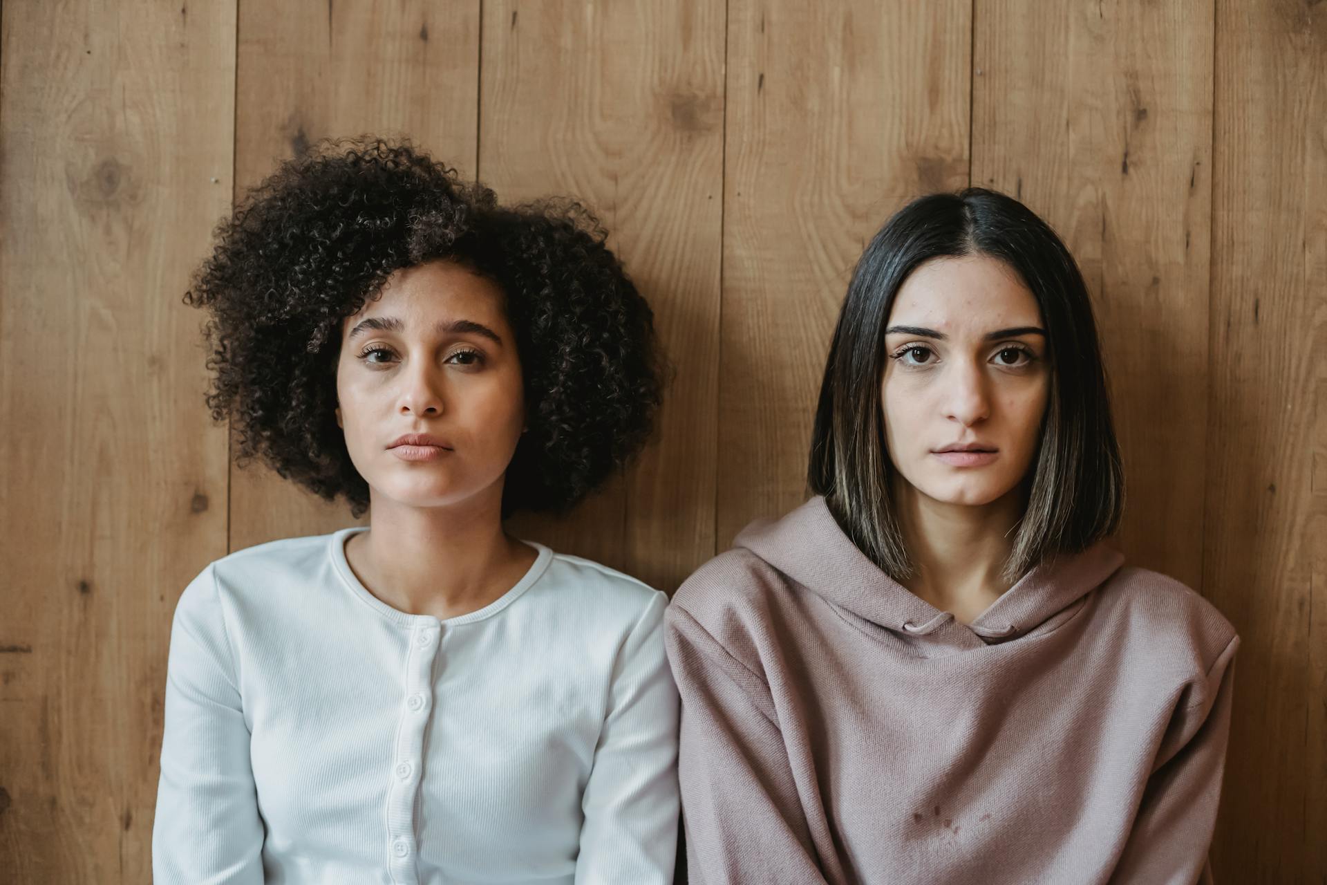 Two women with stunned expressions | Source: Pexels