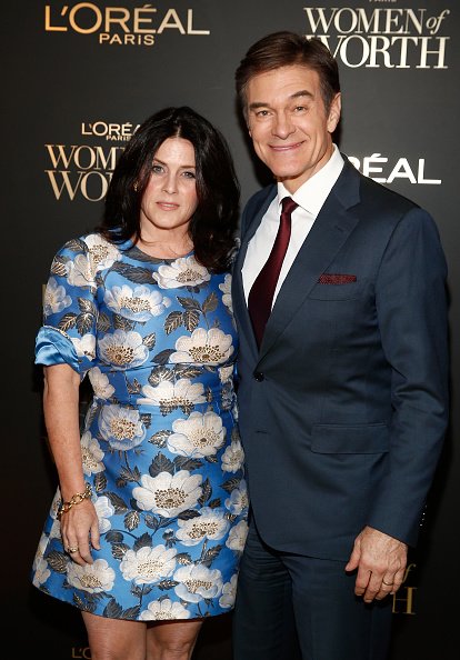 Lisa Oz and Dr. Oz at The Pierre Hotel on December 5, 2018 in New York City. | Photo: Getty Images