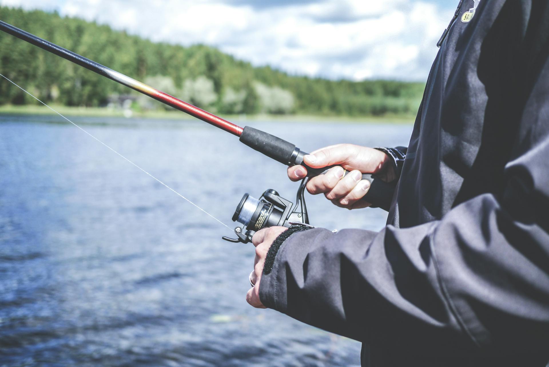 A person fishing | Source: Pexels