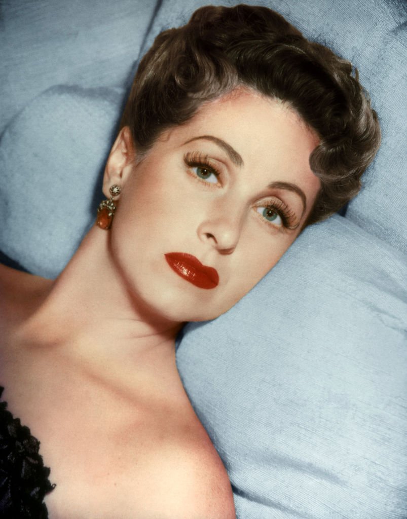 Danielle Darrieux sur le tournage de Madame de ... réalisé par Max Ophüls. | Photo : Getty Images