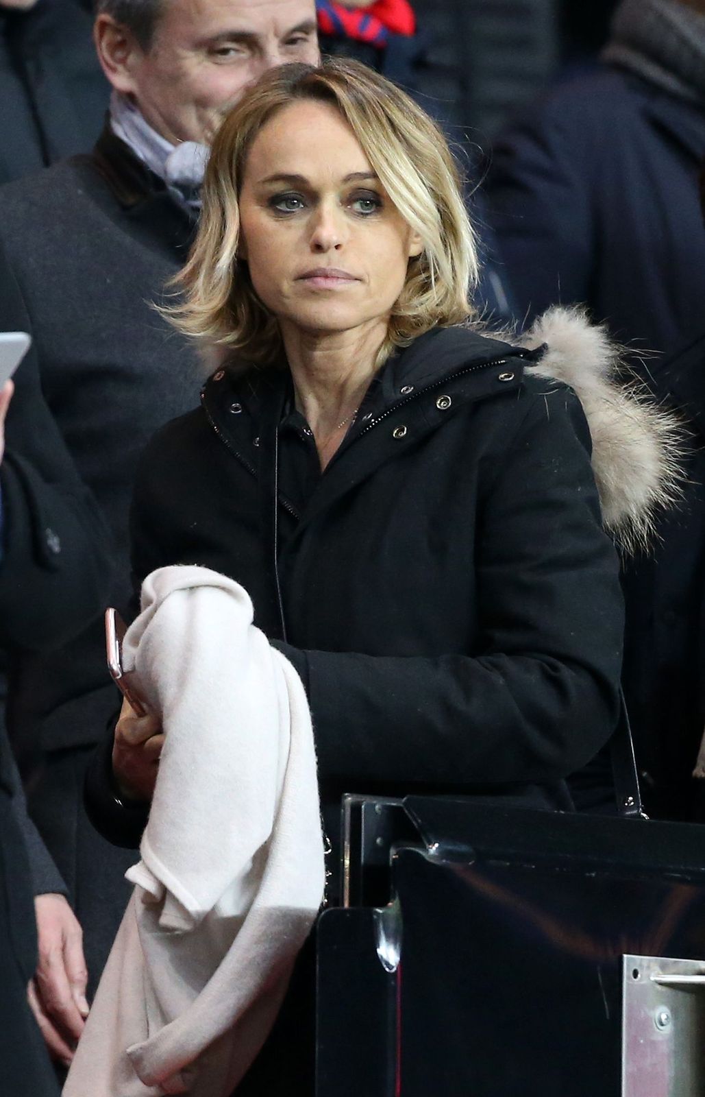 Cécile de Ménibus assiste au match de Ligue 1 entre le Paris Saint-Germain et le Stade Rennes FC au Parc des Princes le 6 novembre 2016 à Paris, France. | Photo : Getty Images
