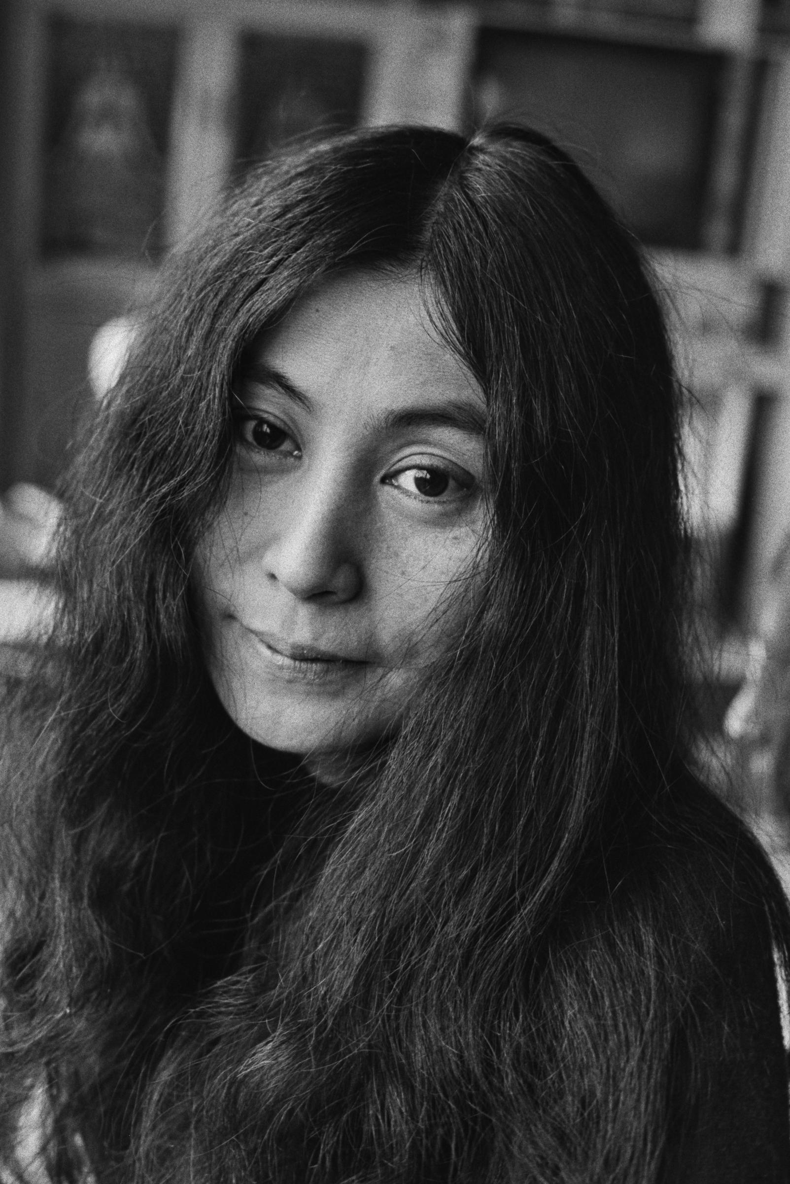 Yoko Ono in Surrey, England, in December 1968. | Source: Getty Images