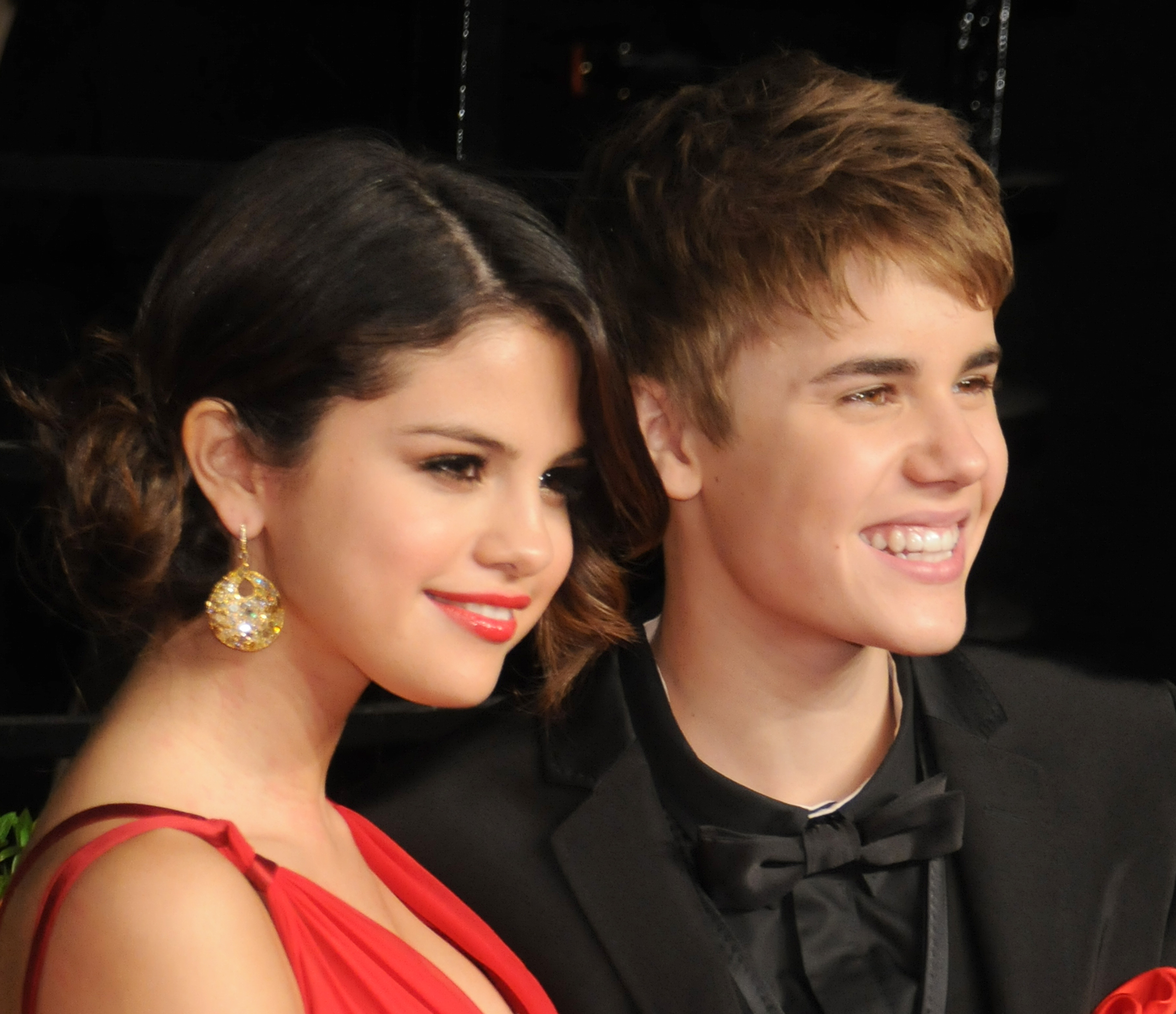 Selena Gomez and Justin Bieber on February 27, 2010 in West Hollywood, California. | Source: Getty Images