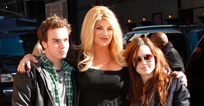 Kirstie Alley and her kids, True Stevenson and Lillie Stevenson, at the "Late Show With David Letterman" at the Ed Sullivan Theater on March 16, 2010 in New York City. | Source: Getty Images