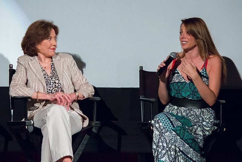 Kelly Bishop and Stacey Oristano at the ATX TV Festival 2015 for the TV show "Bunheads." |  Source: Wikimedia Commons