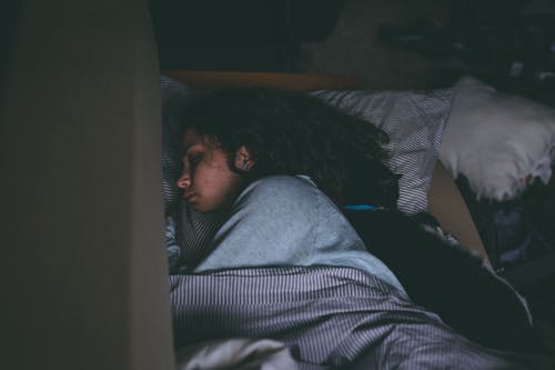 Une femme endormie | Photo : Pexels
