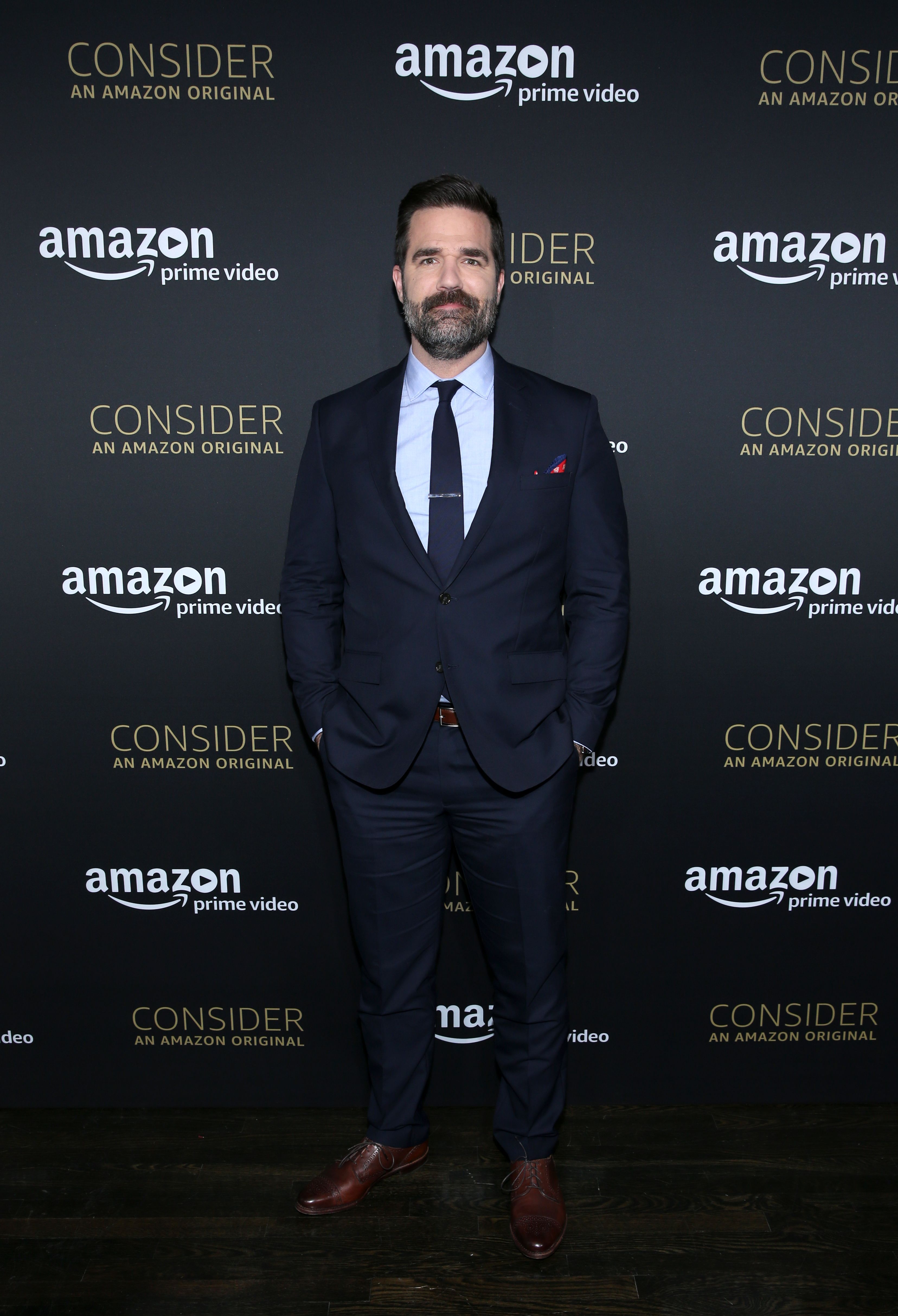 Comedian Rob Delaney arrives at the Amazon Studios Golden Globes party on January 10, 2016  | Photo: Getty Images