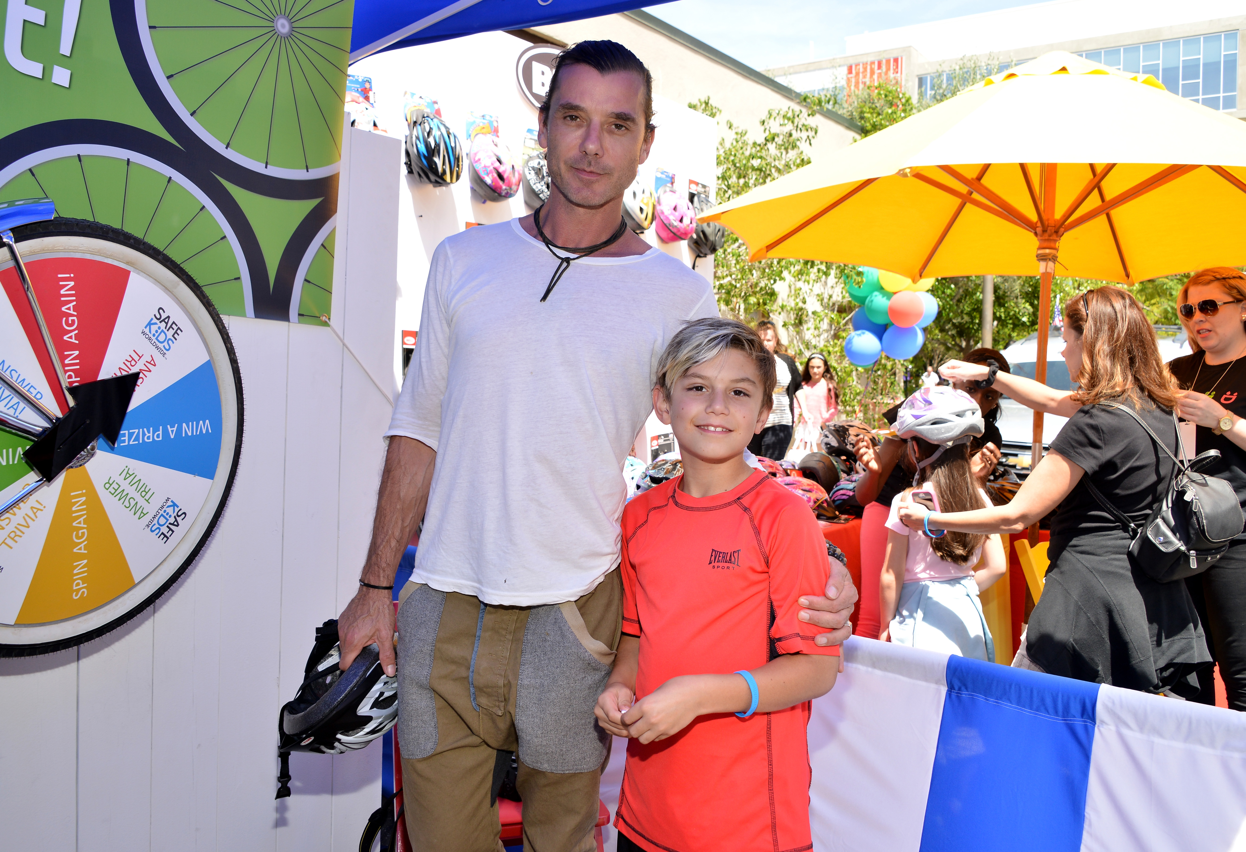 Gavin and Kingston Rossdale at the Safe Kids Day event in West Hollywood, California on April 26, 2015 | Source: Getty Images
