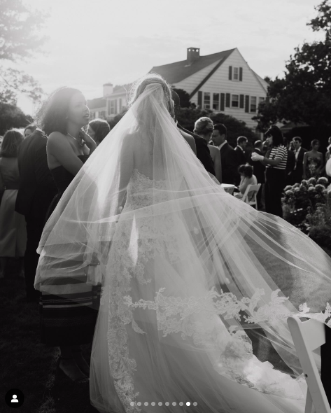 A back view of Mariah Kennedy Cuomo's wedding gown, posted on July 24, 2024 | Source: Instagram/annerhettphotography