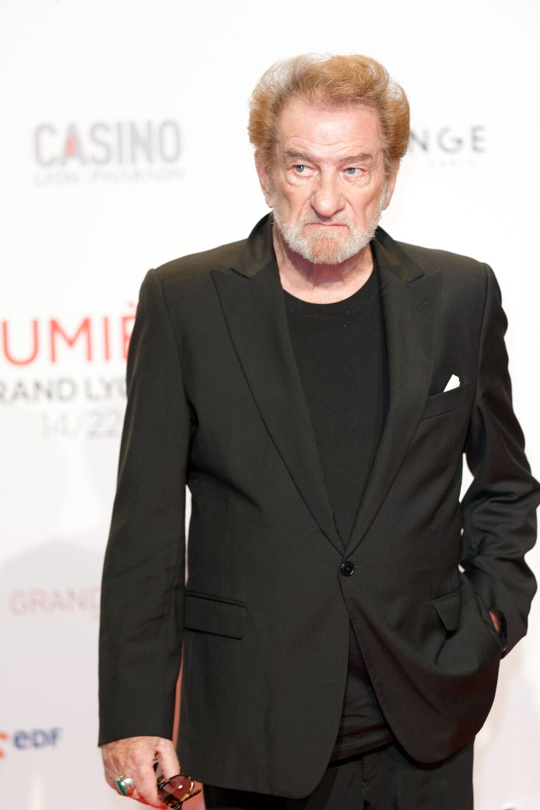 Eddy Mitchell assiste à la cérémonie d'ouverture du 9e Festival du Film Lumière à Lyon le 14 octobre 2017 à Lyon, France. | Photo : Getty Images Eddy Mitchell assiste à la cérémonie d'ouverture du 9e Festival du Film Lumière à Lyon le 14 octobre 2017 à Lyon, France. | Photo : Getty Images