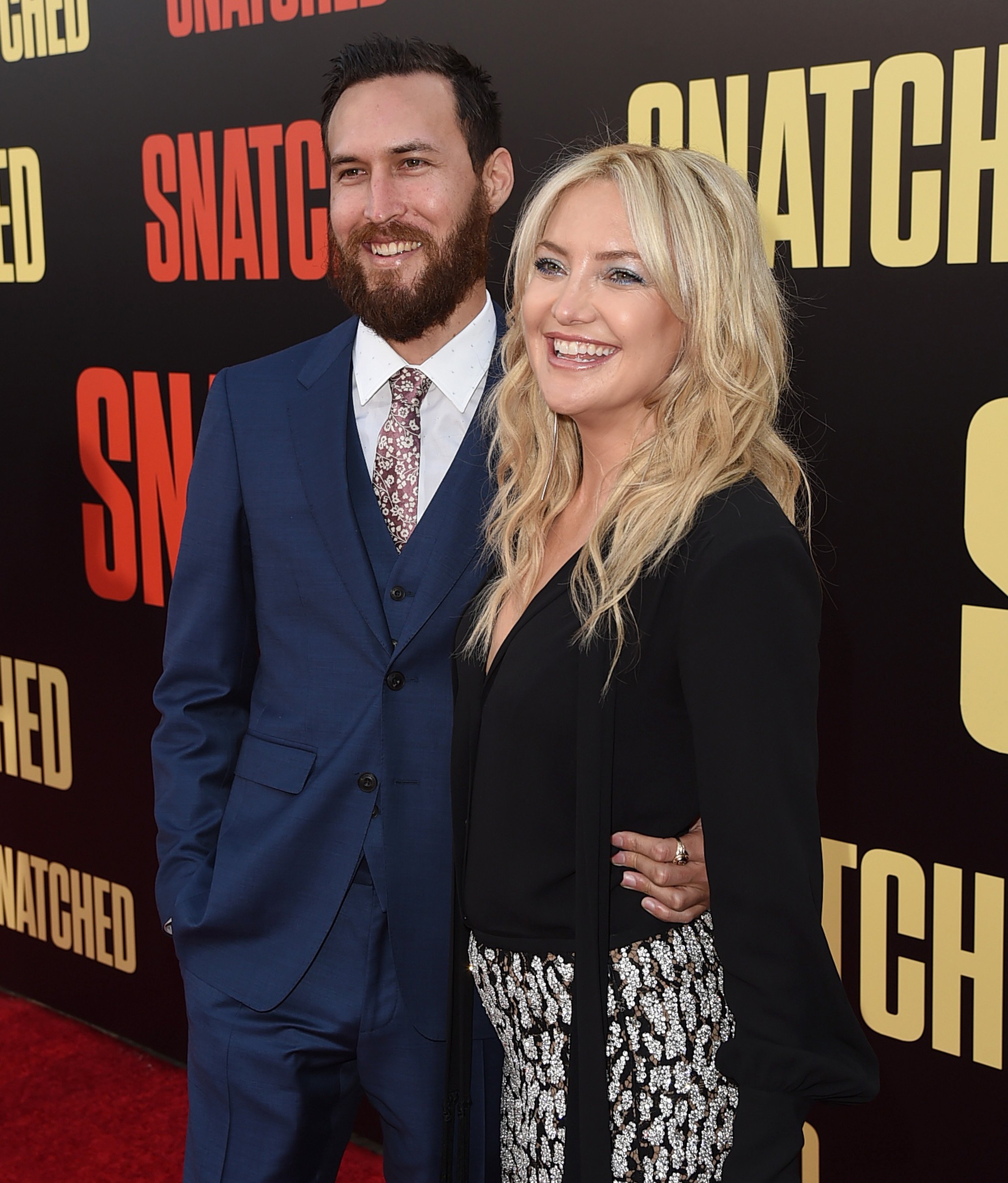 Kate Hudson and boyfriend, Danny Fukikawa, at the "Snatched" movie premiere in Hollywood, May 10, 2017. | Photo: Getty Images. 