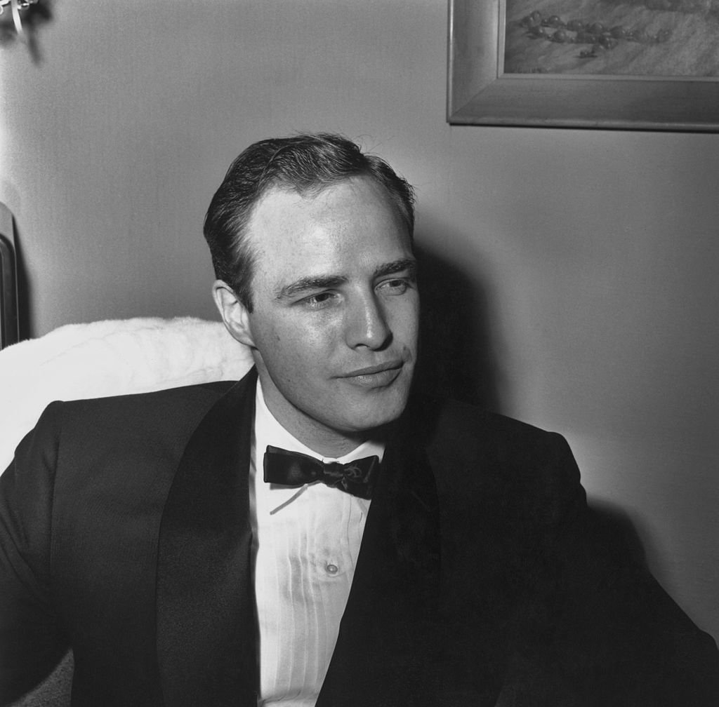 Porträt des amerikanischen Schauspielers Marlon Brando in den 1950er Jahren. | Quelle: Getty Images