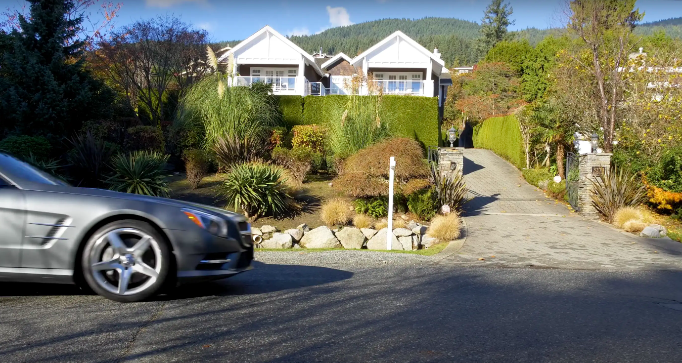 Michael Bublé's former Vancouver home posted on January 4, 2019 | Source: YouTube/360hometours.ca