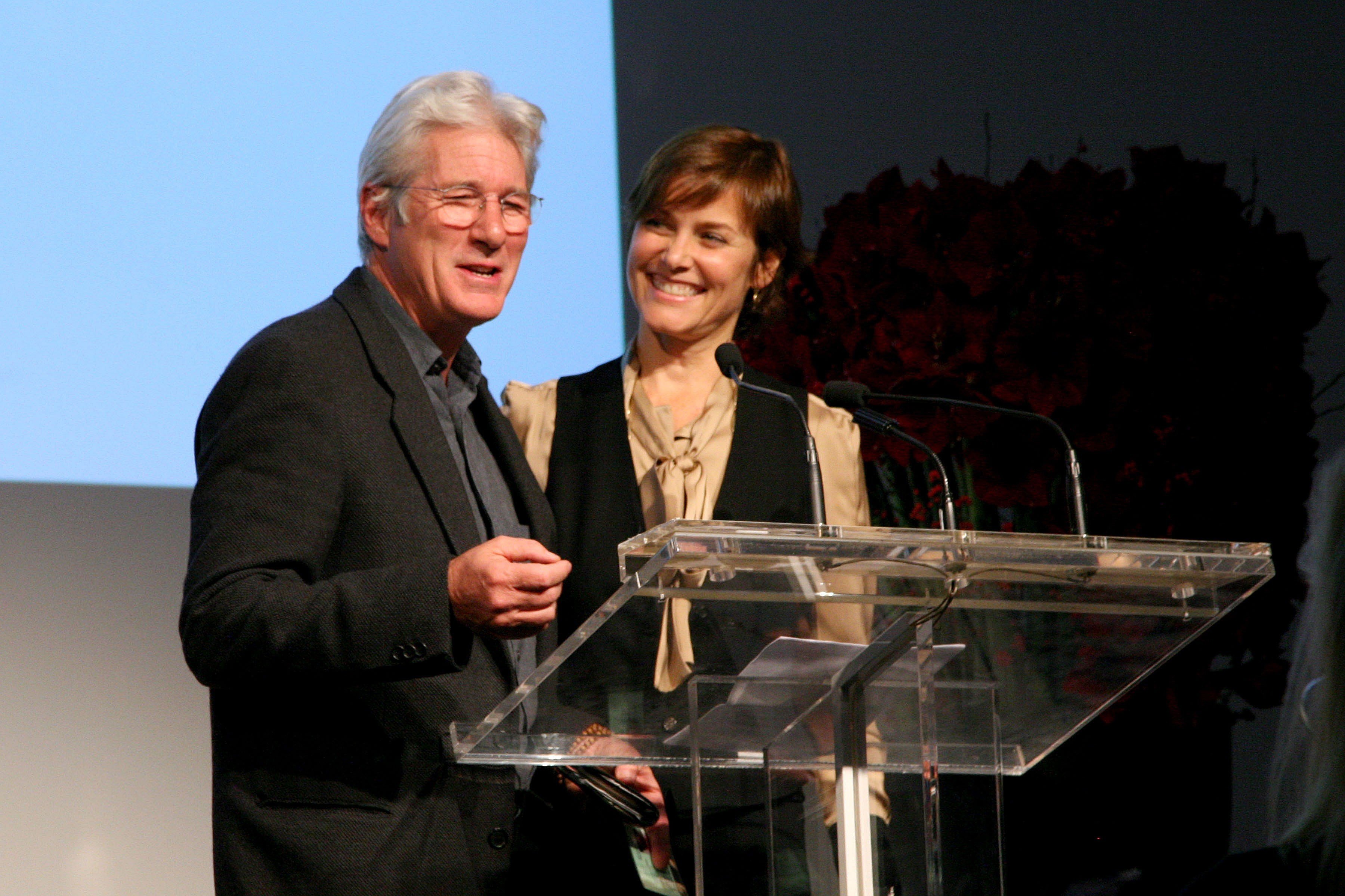 Carey Lowell and Richard Gere at the 16th annual ARTWALK NY honoring legendary artist James Rosenquist on November 4, 2010 | Source: Getty Images