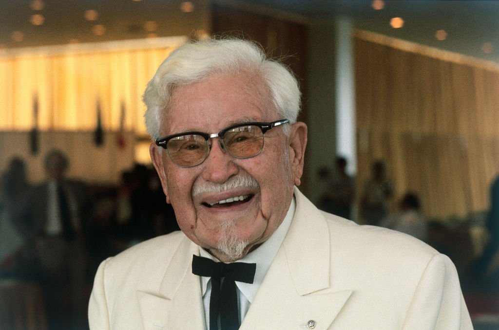Fotografía del fundador de Kentucky Fried Chicken, coronel Harland Sanders, tomada el 21 de septiembre de 2012 en Estados Unidos. I Foto: Getty Images