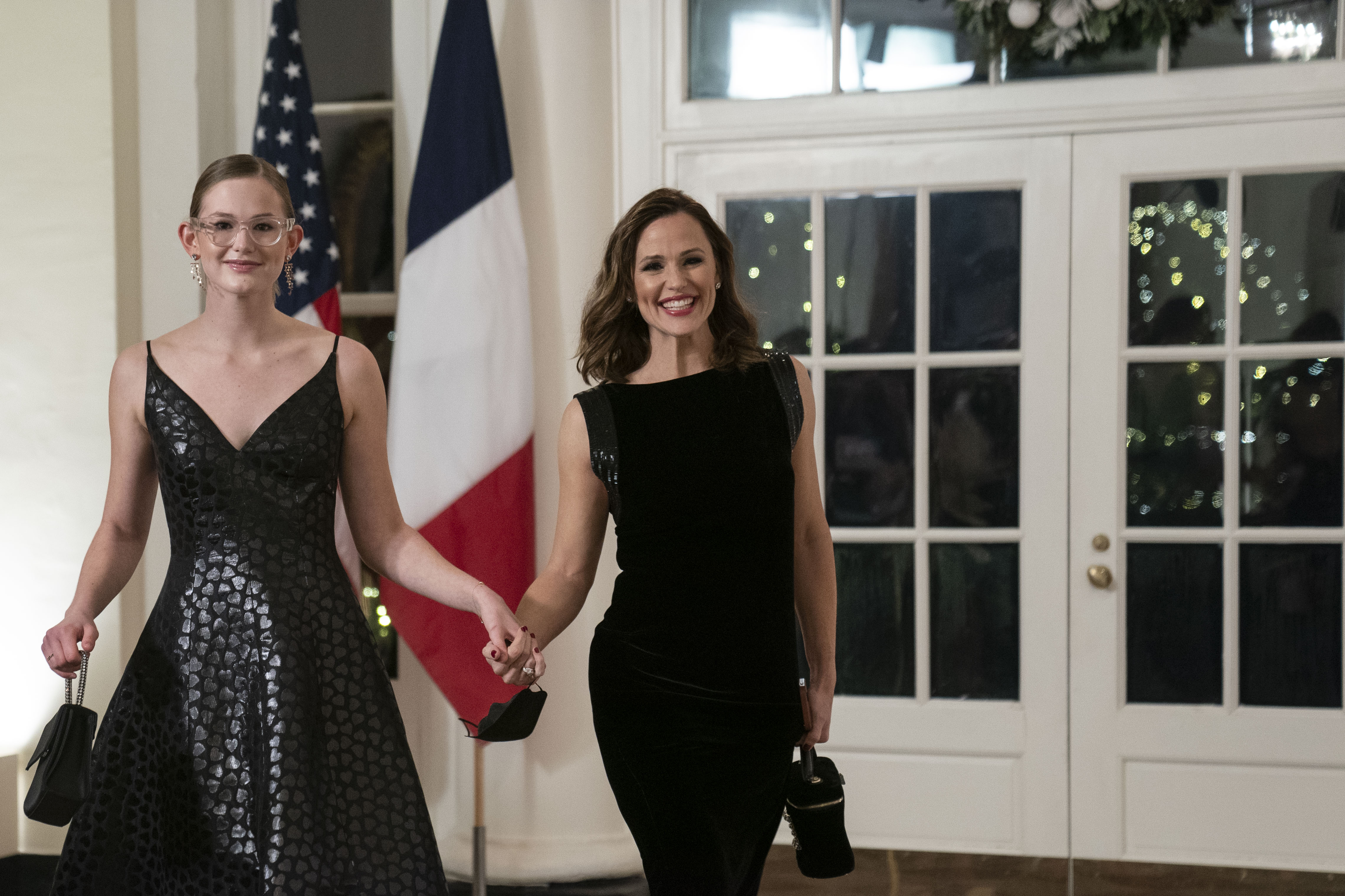 Violet Affleck and Jennifer Garner at a state dinner in honor of French President Emmanuel Macron and Brigitte Macron at the White House in Washington, DC, US, on December 1, 2022. | Source: Getty Images