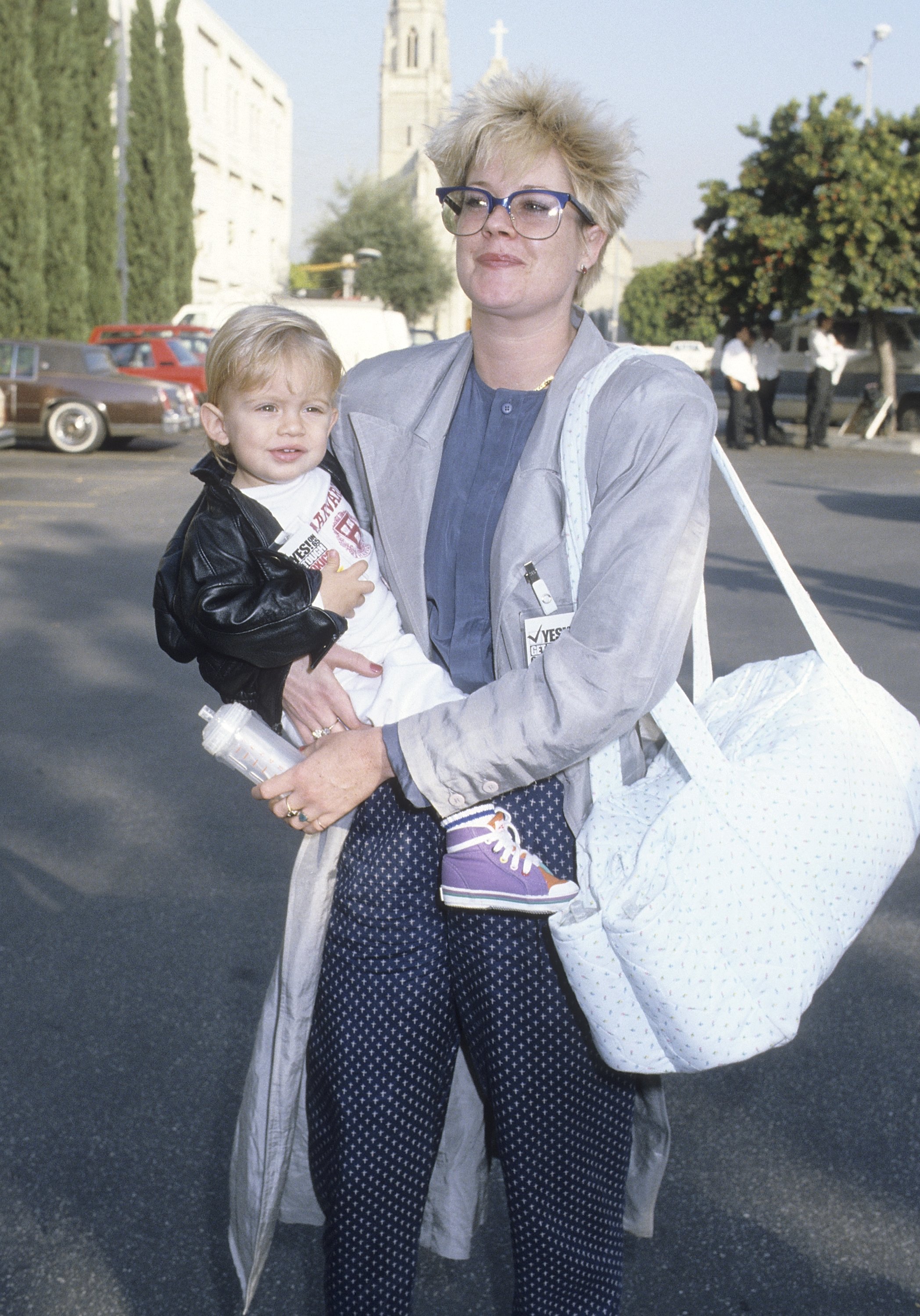 Melanie Griffith and Alexander Bauer during the "Vote Yes on Proposition 65!" Benefit to Support the Toxic Waste Initiative on September 26, 1986 at Lorimar Pictures Studios in Culver City, California. | Source: Getty Images