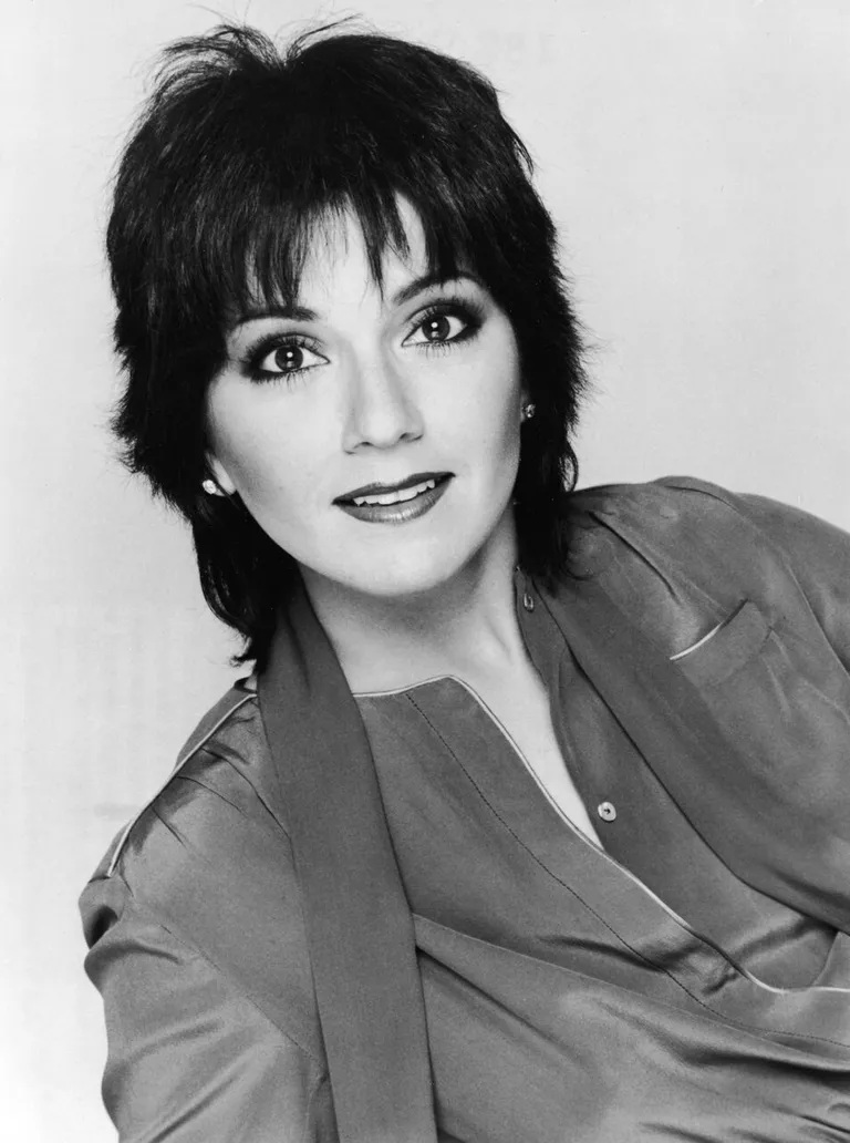 Joyce DeWitt in black and white. | Source: Getty Images