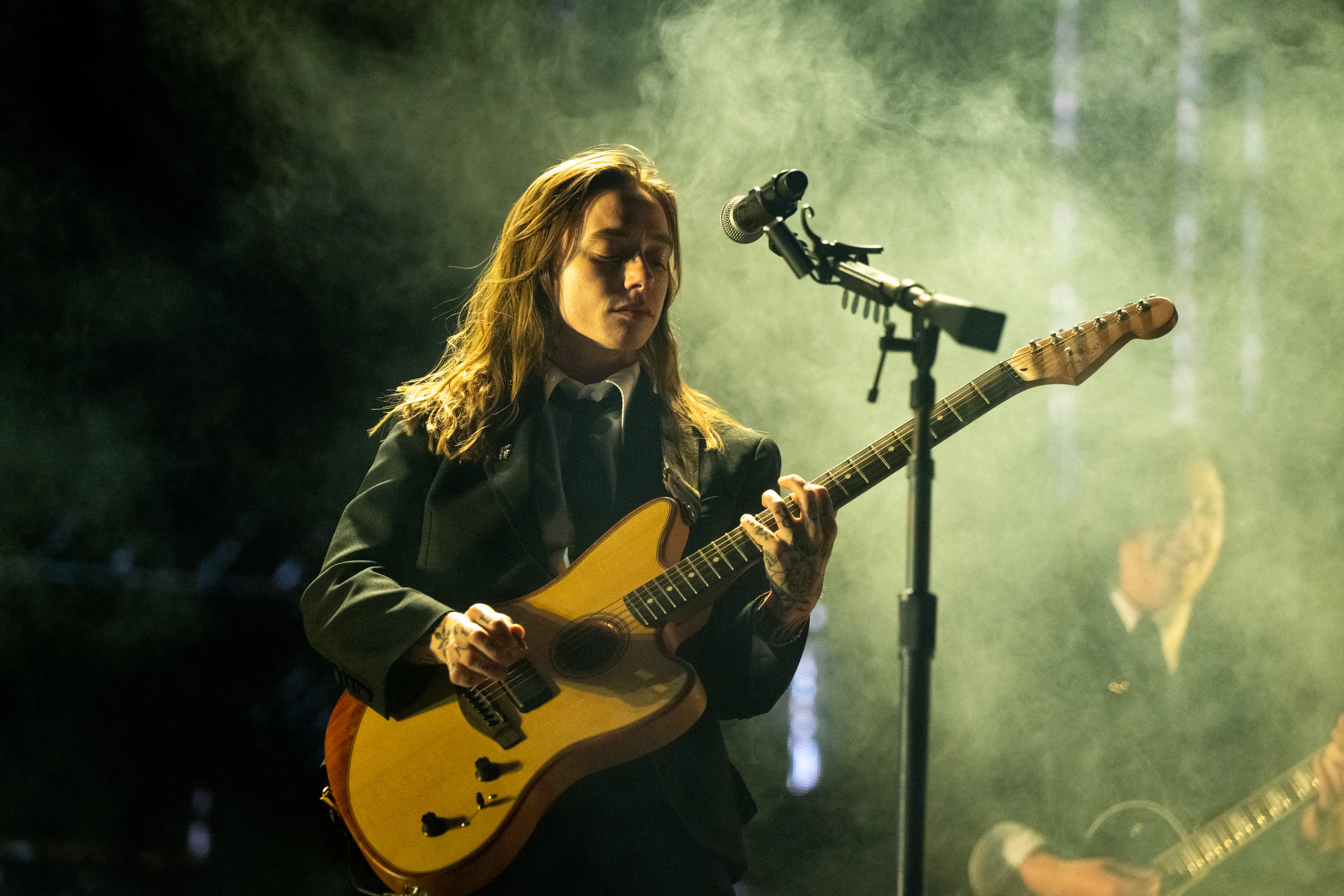 Julien Baker performing during day 2 of Coachella on April 22, 2023, in Indio, California. | Source: Getty Images