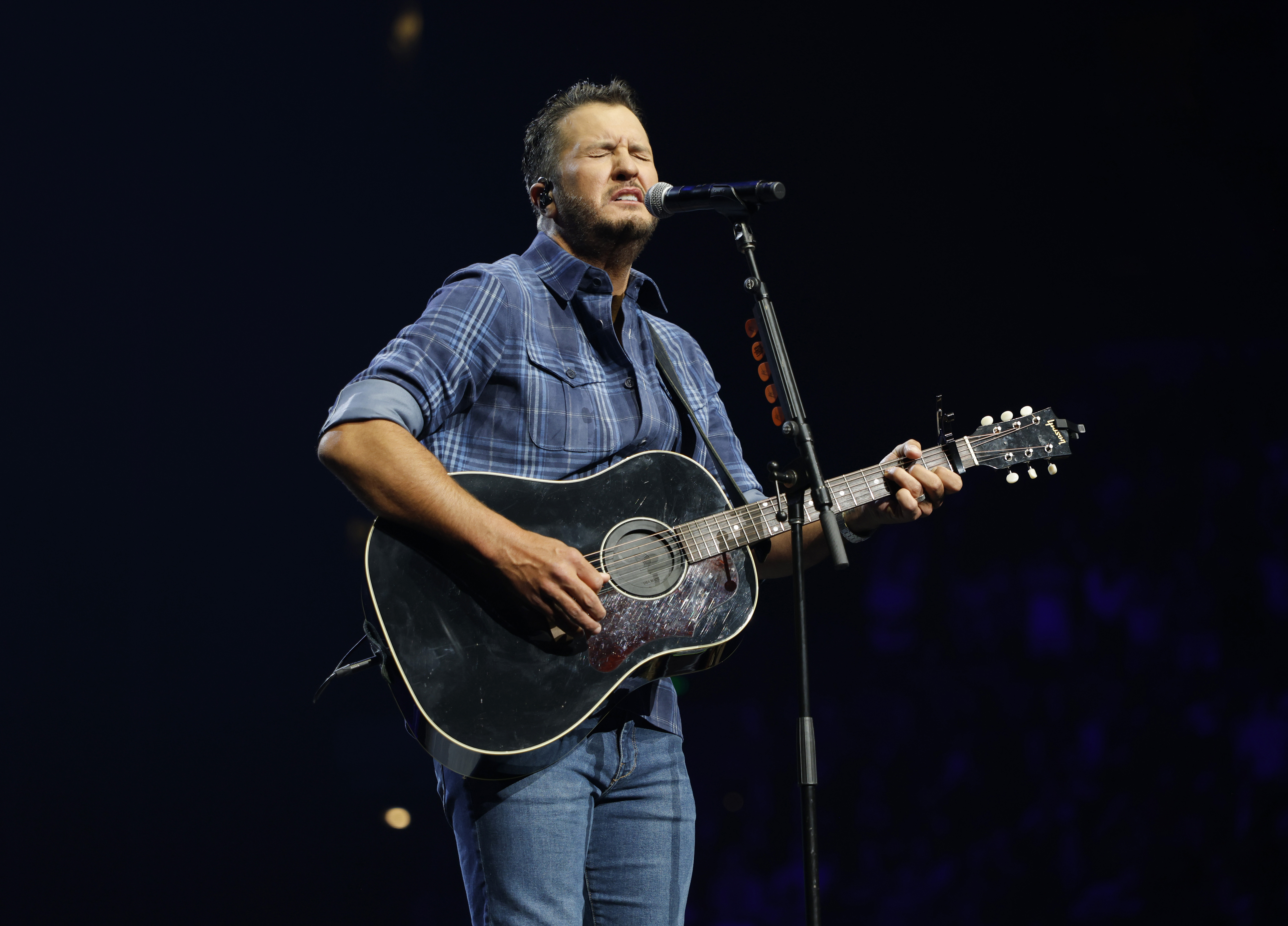 Luke Bryan performing at Bridgestone Arena on April 18, 2025, in Nashville, Tennessee. | Source: Getty Images