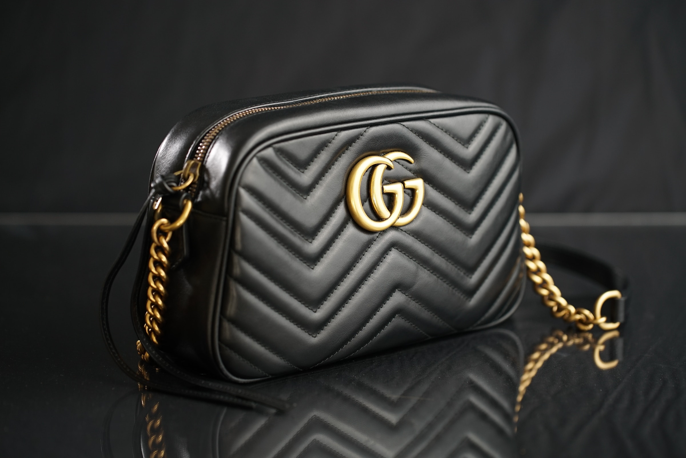 Black Gucci handbag | Source: Unsplash