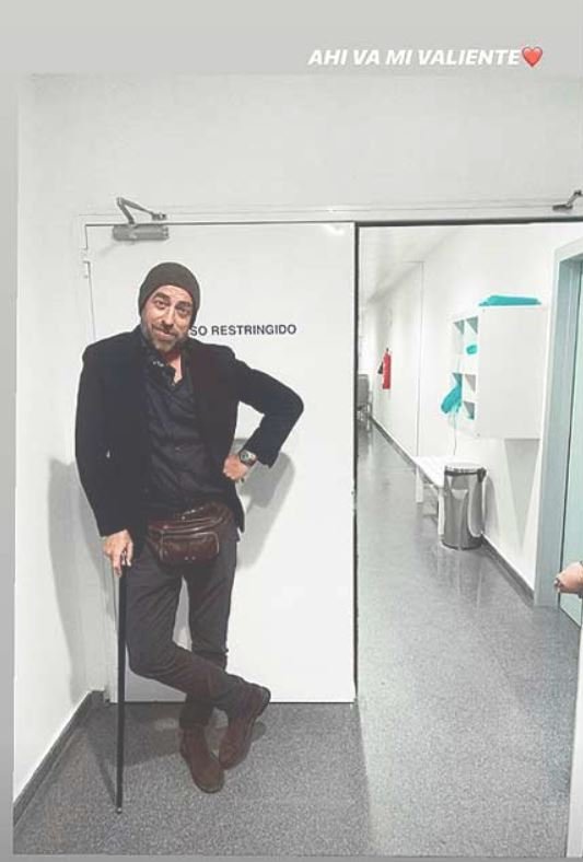 Fotografía de Miguel Ángel antes de entrar a su última cirugía. | Foto: Instagram/claudiaula