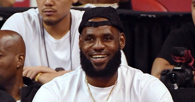 LeBron James Overwhelmed by Wife Savannah's Beauty as She Shows off Her ...