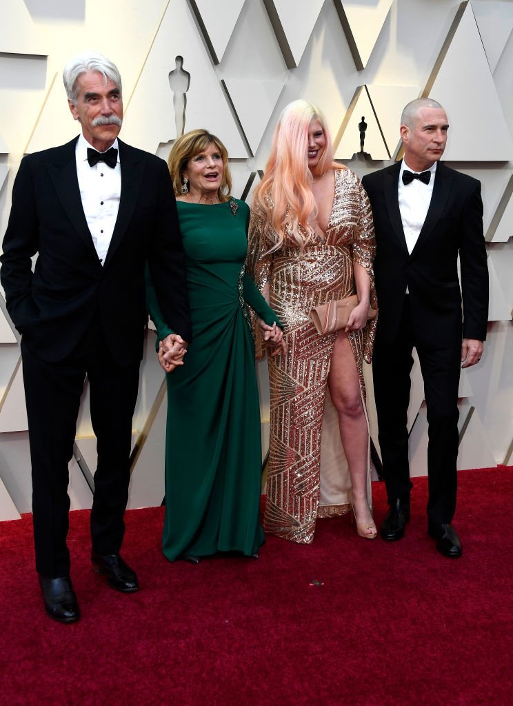 Elliott und Frau bei den Oscars 2019 | Quelle: Getty Images