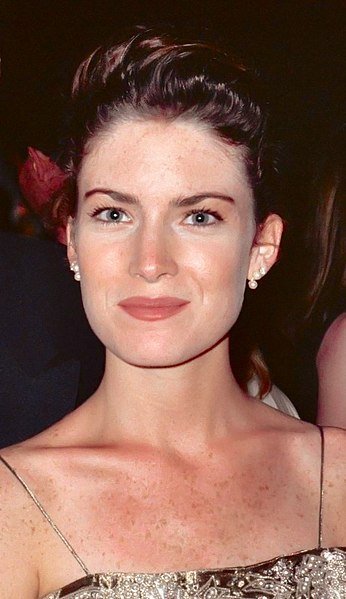 Lara Flynn Boyle at the 42nd Emmy Awards - Governor's Ball. | Source: Wikimedia Commons