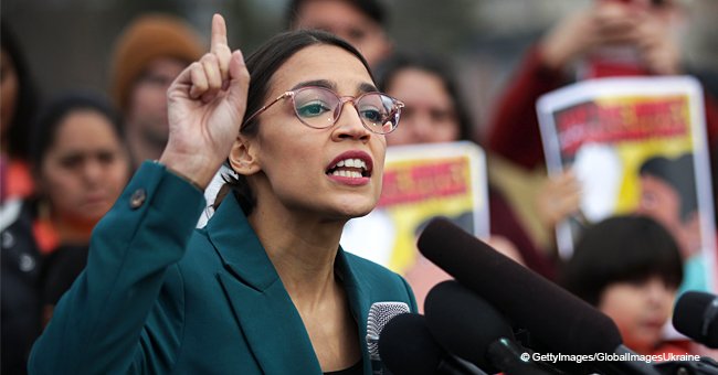 Alexandria Ocasio-Cortez is going to block President Trump’s national emergency