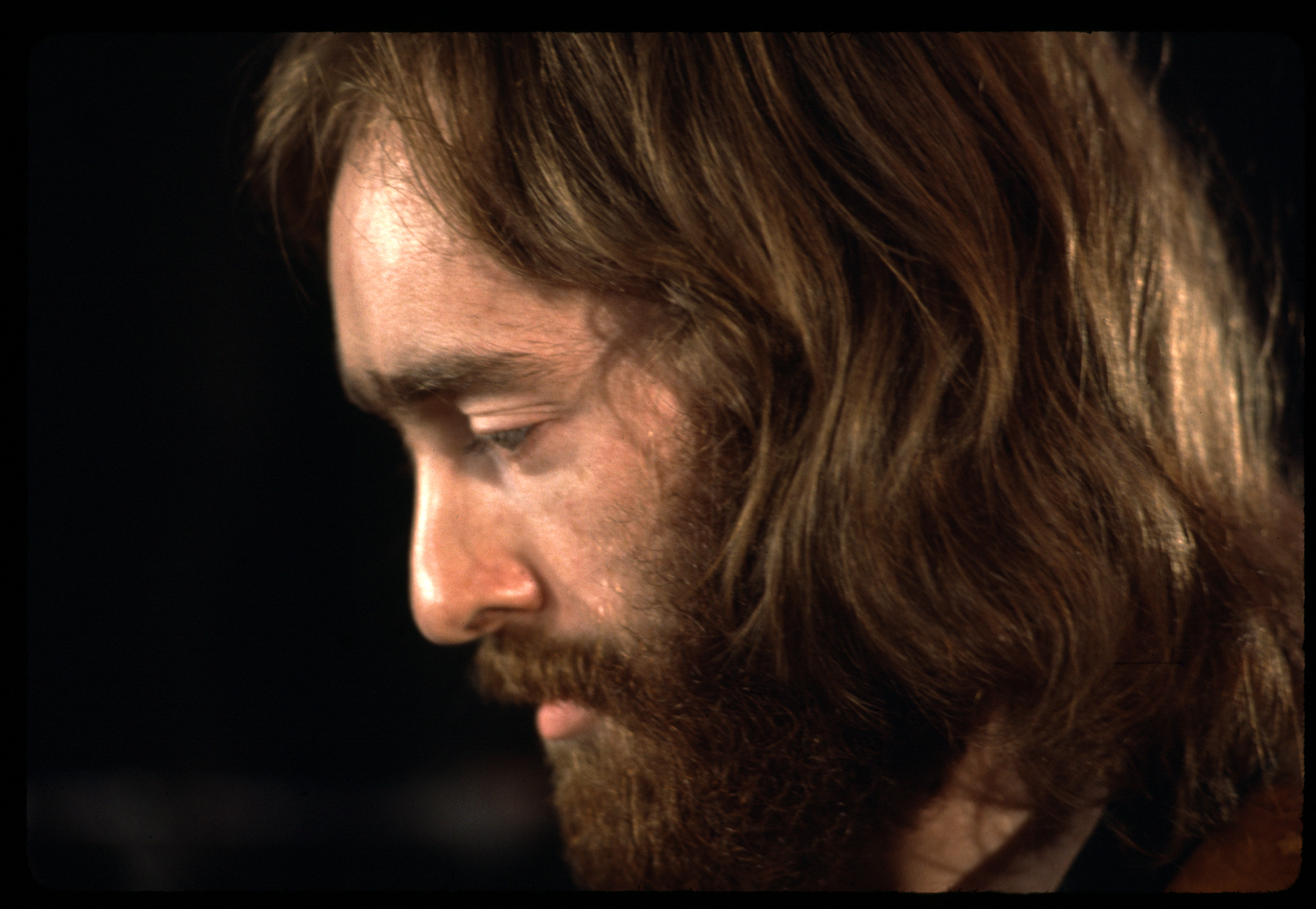 The rock musician in profile close up while on stage during concert on June 10, 1972 in Los Angeles, California | Source: Getty Images