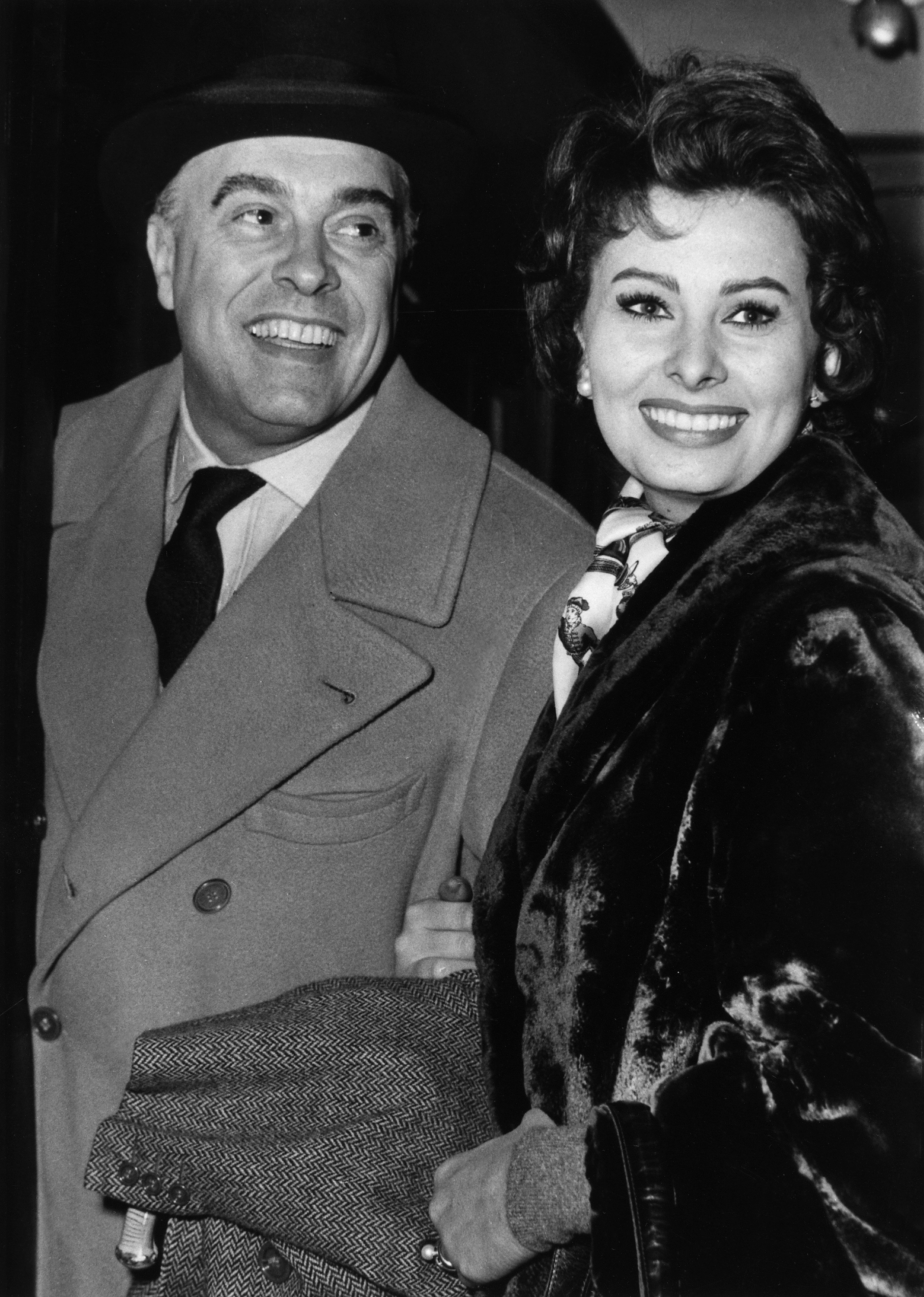 Sophia Loren with Carlo Ponti in 1934. | Source: Getty Images