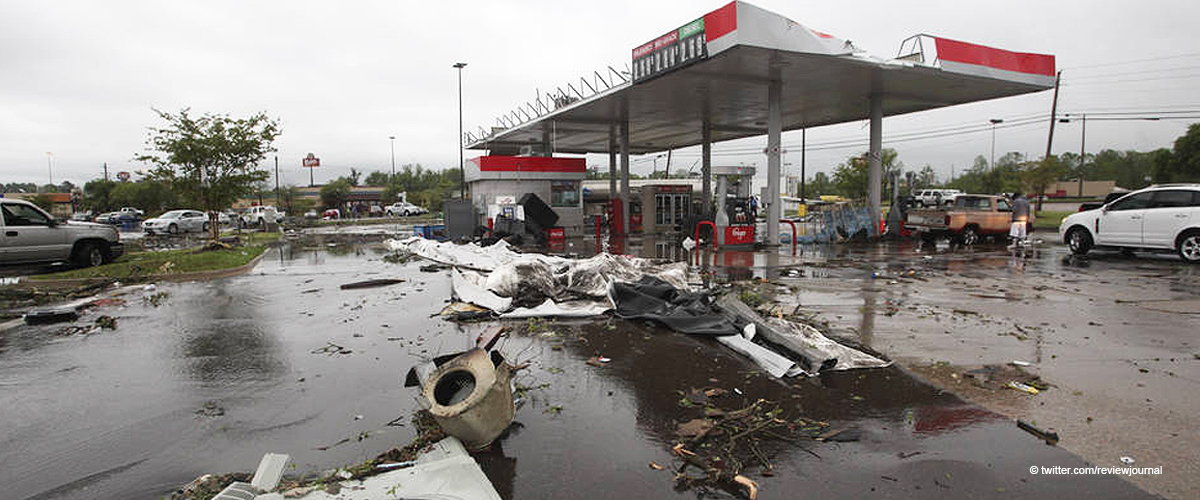 8 People Dead Including 3 Kids after Tornado Rips through the South