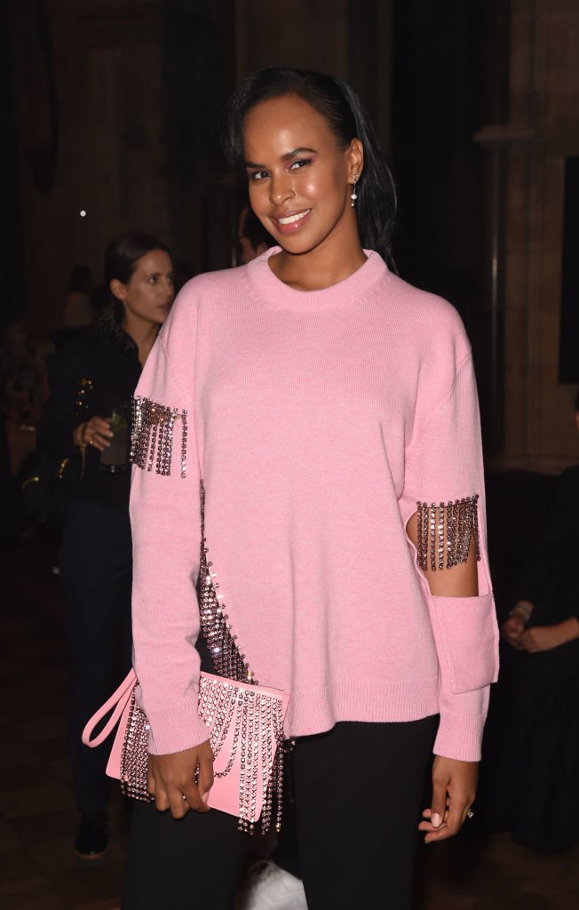 Sabrina Elba attends JULIEN MACDONALD PRESENTS Julien x Gabriela Spring/Summer 2020 for LFW during London Fashion Week at Southwark Cathedral | Photo: Getty Images