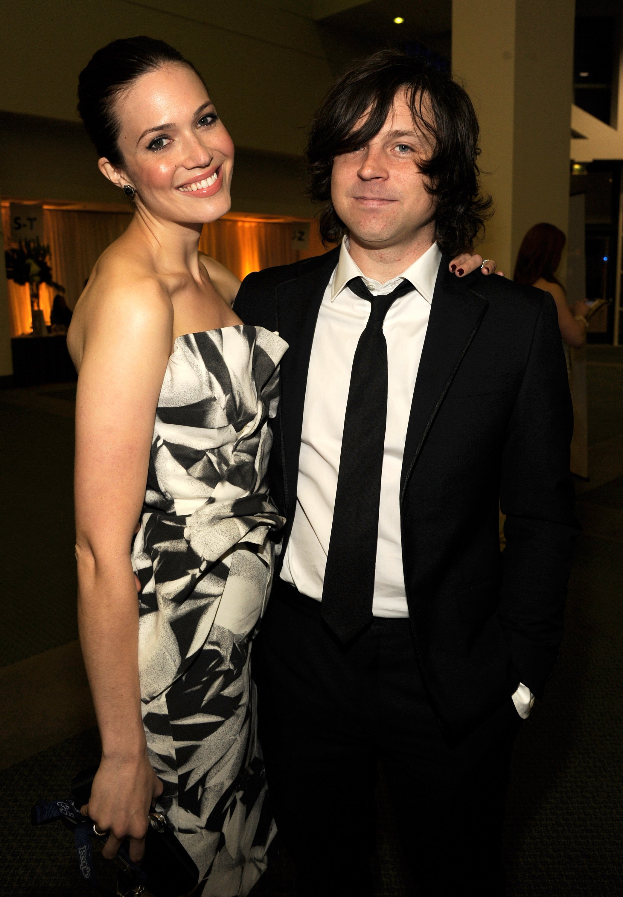 Mandy Moore alongside Ryan Adams while attending The 2012 MusiCares Person Of The Year Gala on February 10, 2012. | Photo: Getty Images. 