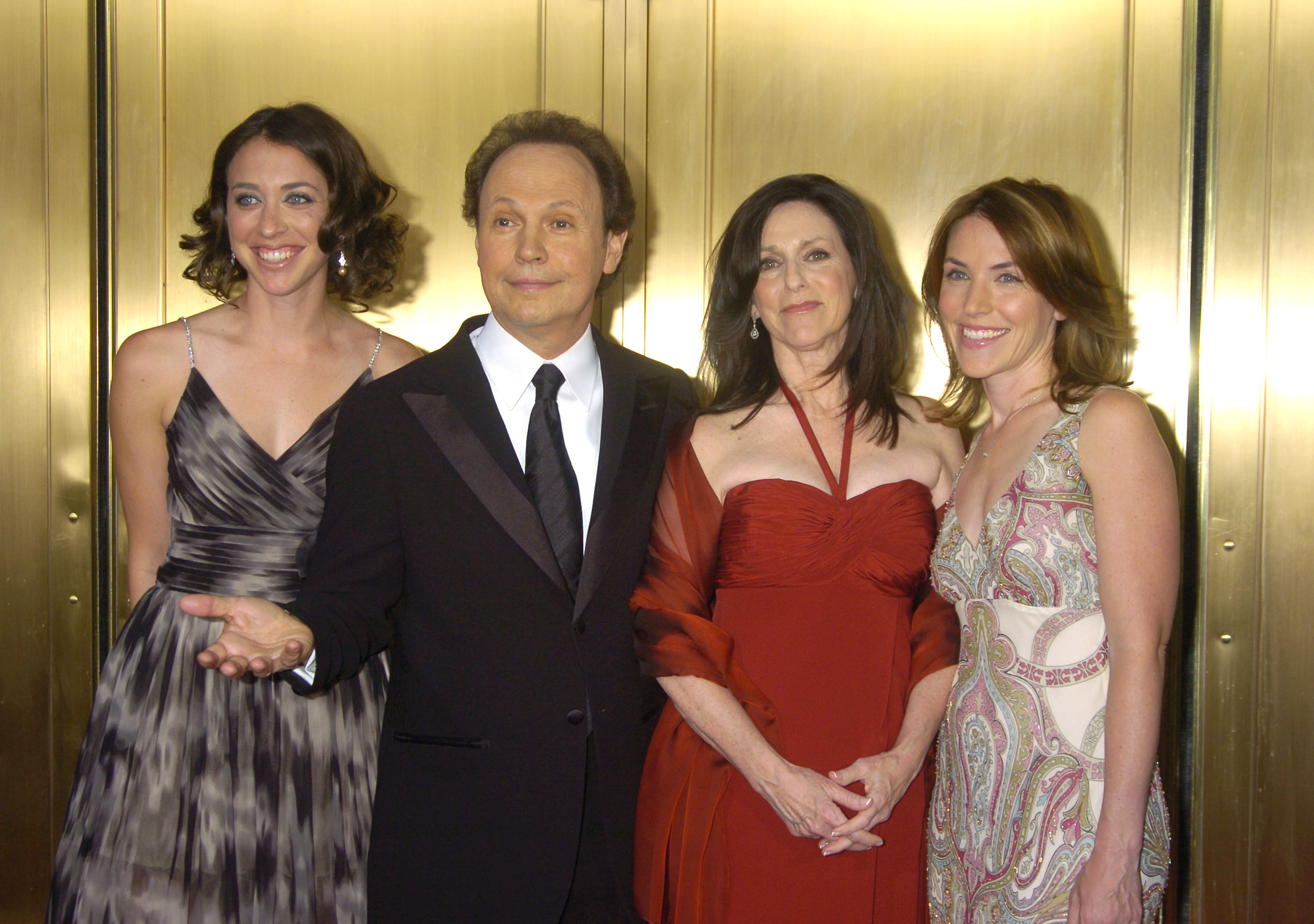 Billy and Janice Crystal, nominees for the Best Special Theatrical Event for "700 Sundays," with daughters Lindsay and Jennifer Crystal at the 59th Annual Tony Awards on June 5, 2005 | Source: Getty Images