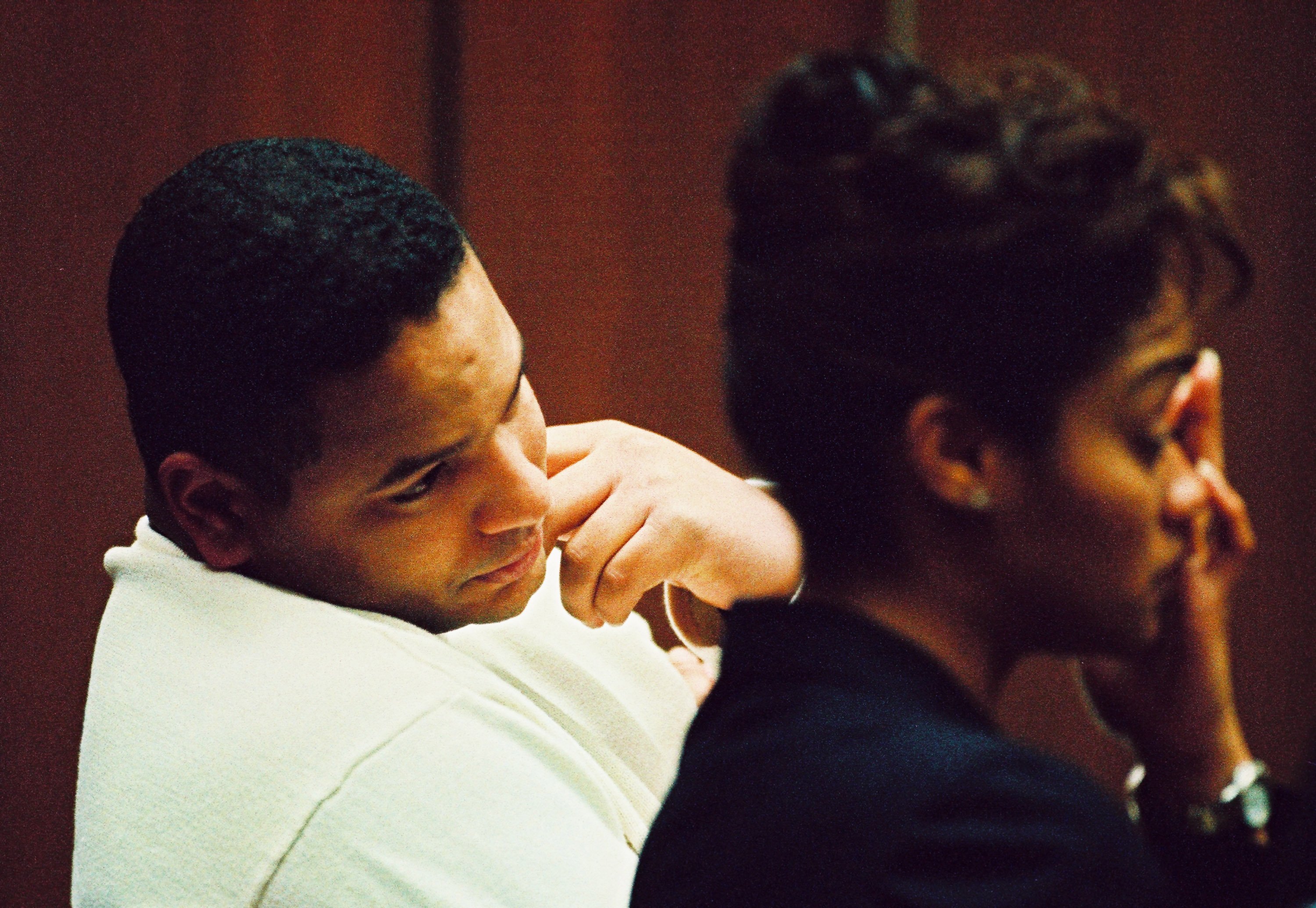 Jason and Arnelle Simpson at their father O.J. Simpson's trial on January 26, 1995. | Source: Getty Images