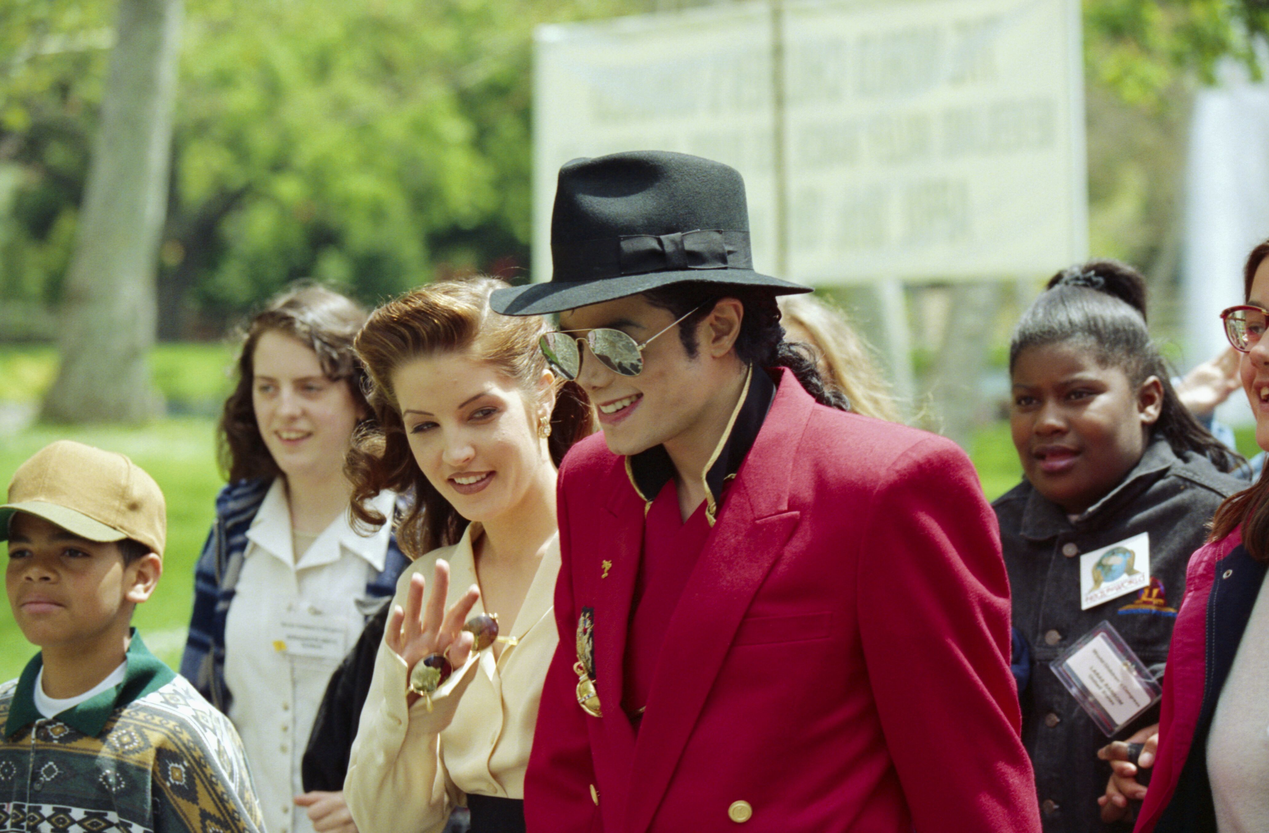 Michael Jackson and Lisa Marie Presley in 1995 | Source: Gerry Images