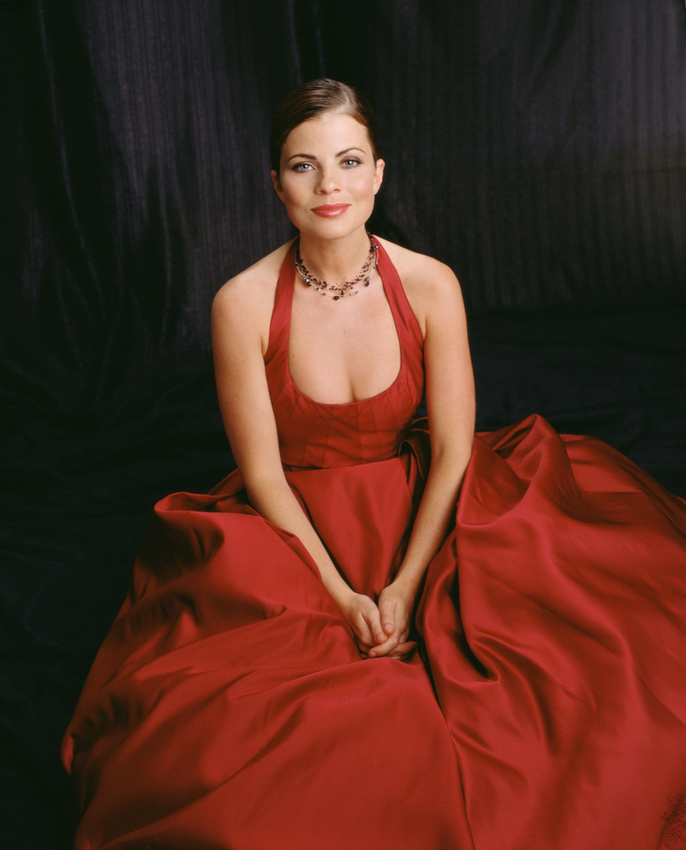 Portrait of Yasmine Bleeth for "Nash Bridges" on January 1, 1999, in Los Angeles | Source: Getty Images