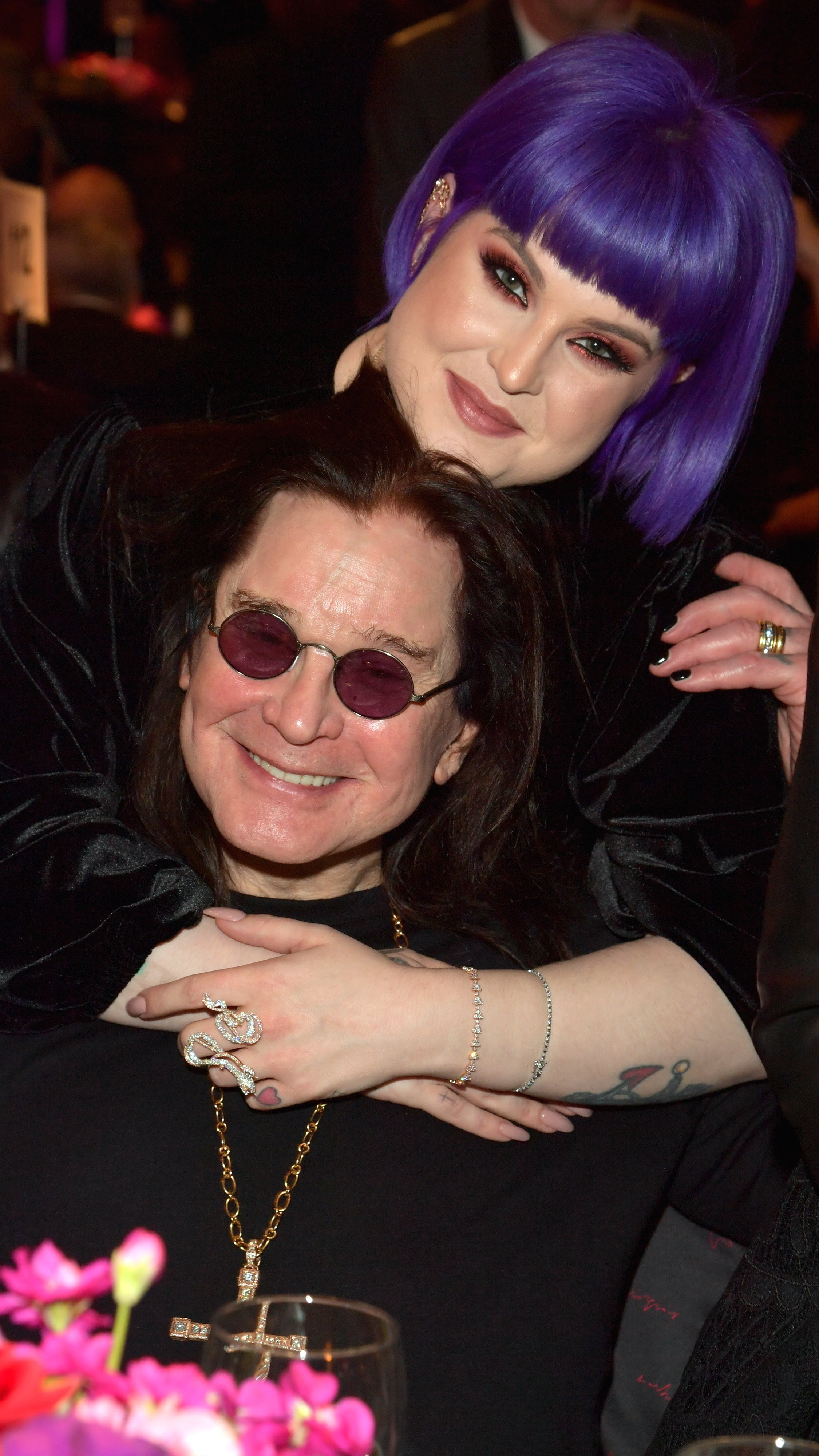 Kelly Osbourne and Ozzy Osbourne attend the Pre-Grammy Gala on January 25, 2020 in Beverly Hills, California. ┃Source: Getty Images