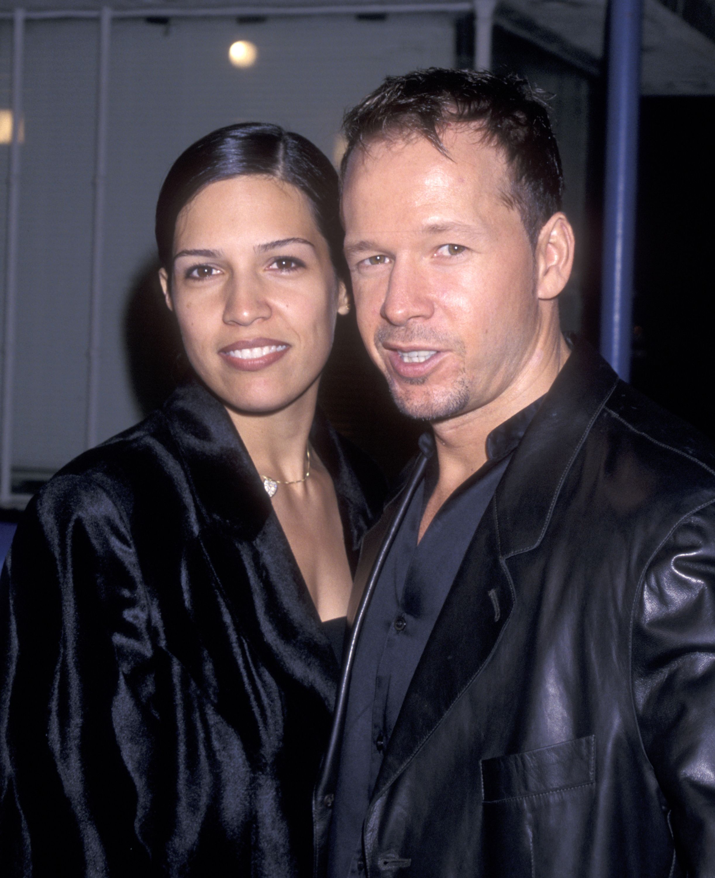 Donnie Wahlberg and Kimberly Fey during the "Three Kings" Westwood Premiere on September 27, 1999 at Mann Village Theatre in Westwood, California. | Source: Getty Images